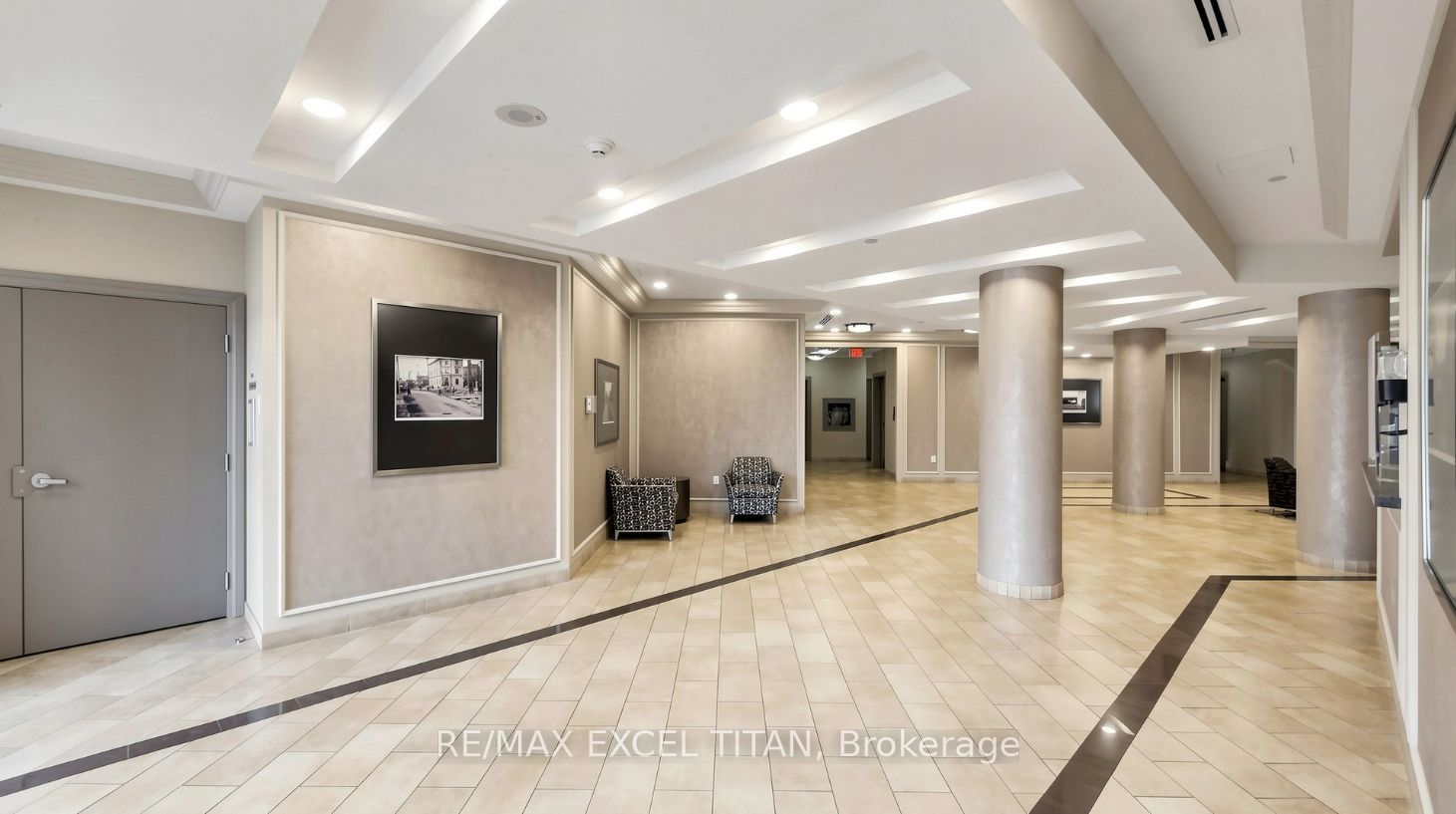 60 Heintzman Street 1132, Toronto, ON M6P 5A1 photo 4