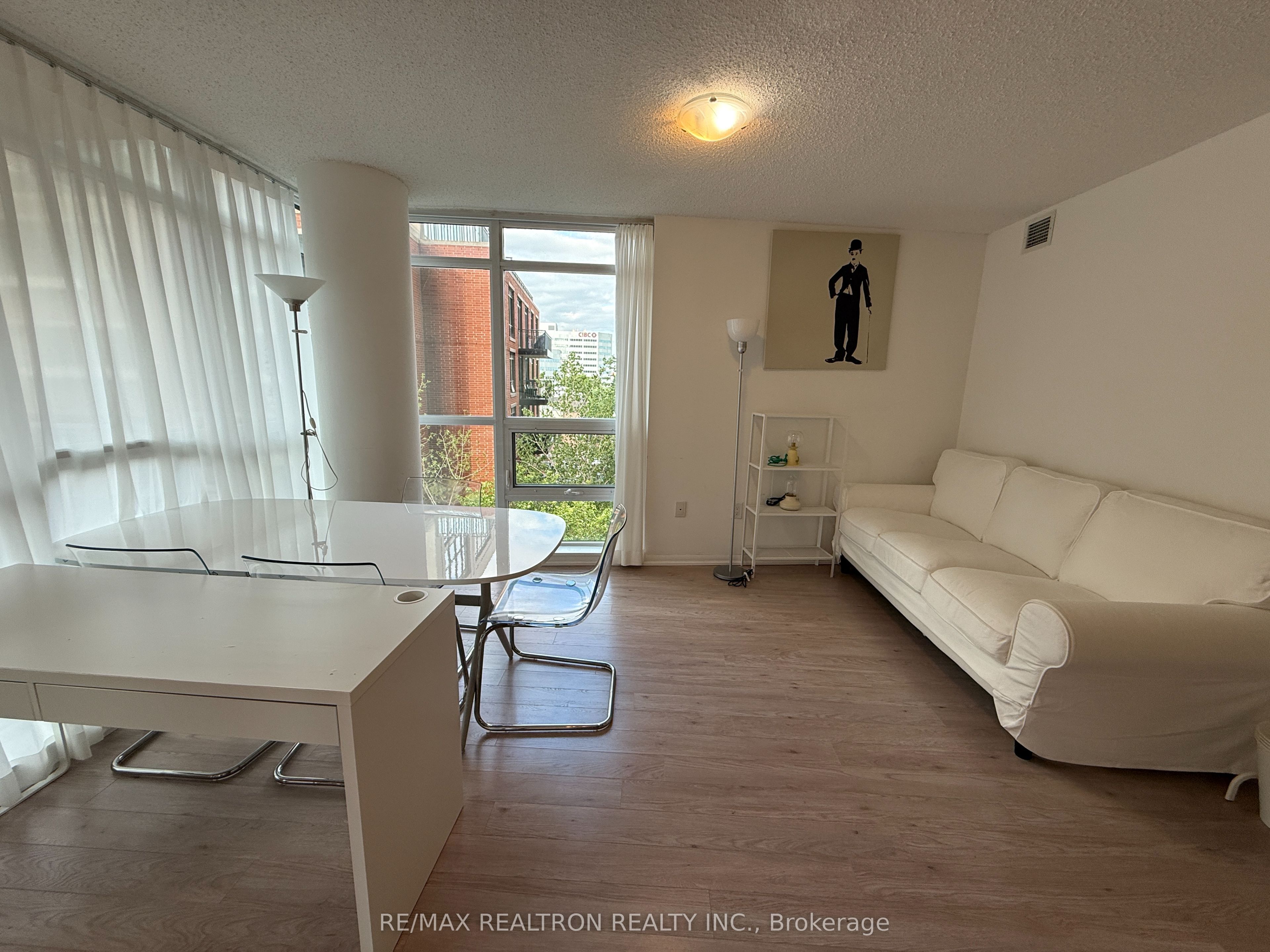 800 LAWRENCE Avenue W 523, Toronto, ON M6A 0B1 photo 3