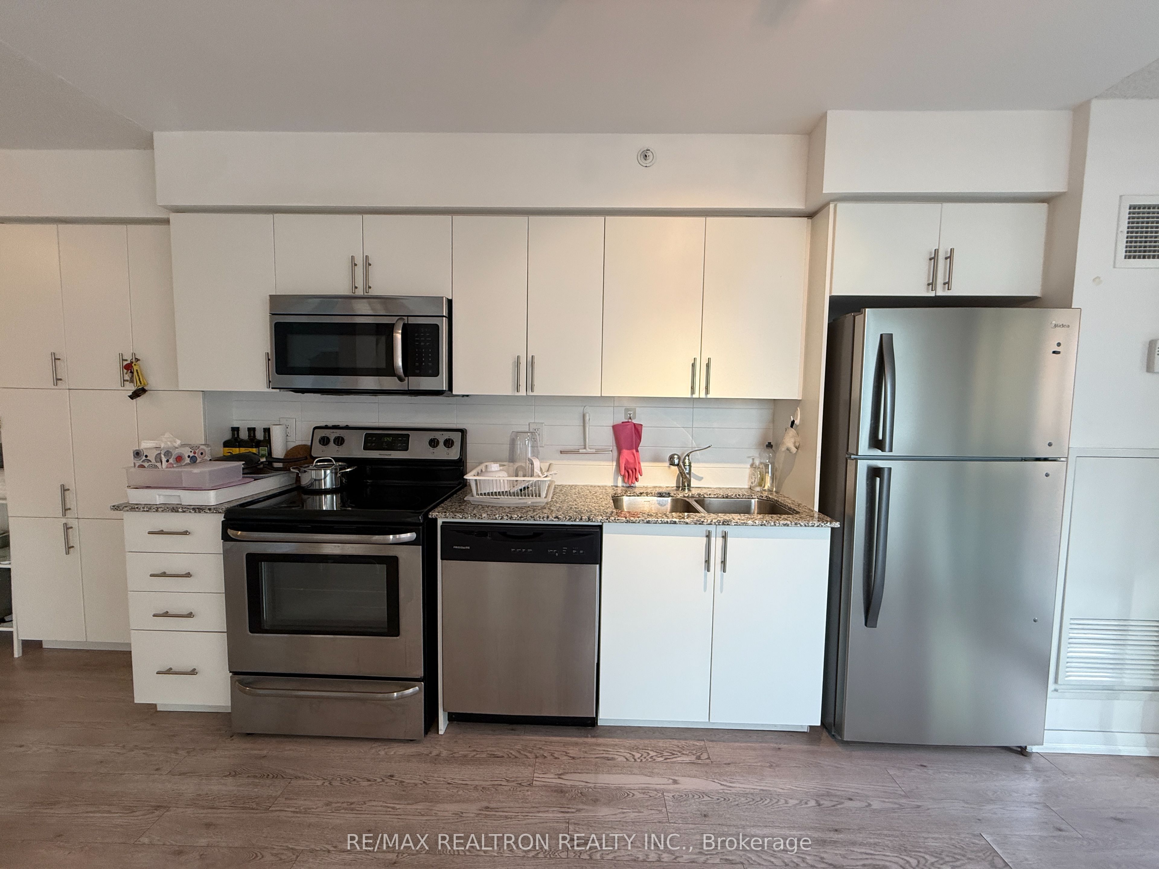 800 LAWRENCE Avenue W 523, Toronto, ON M6A 0B1 photo 4