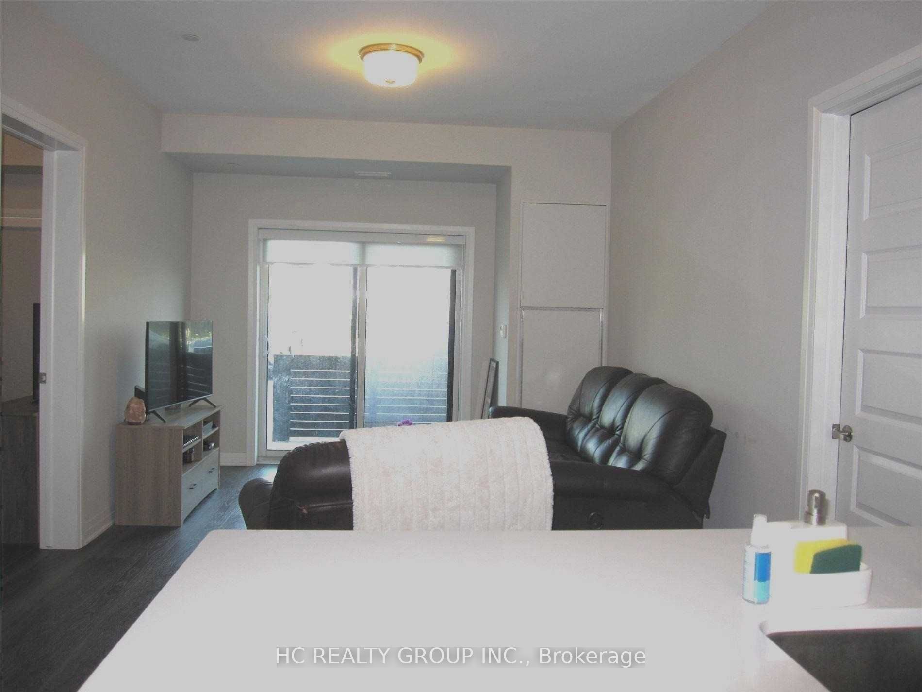 128 Grovewood Common #107, Oakville, ON L6H 0X3 photo 5