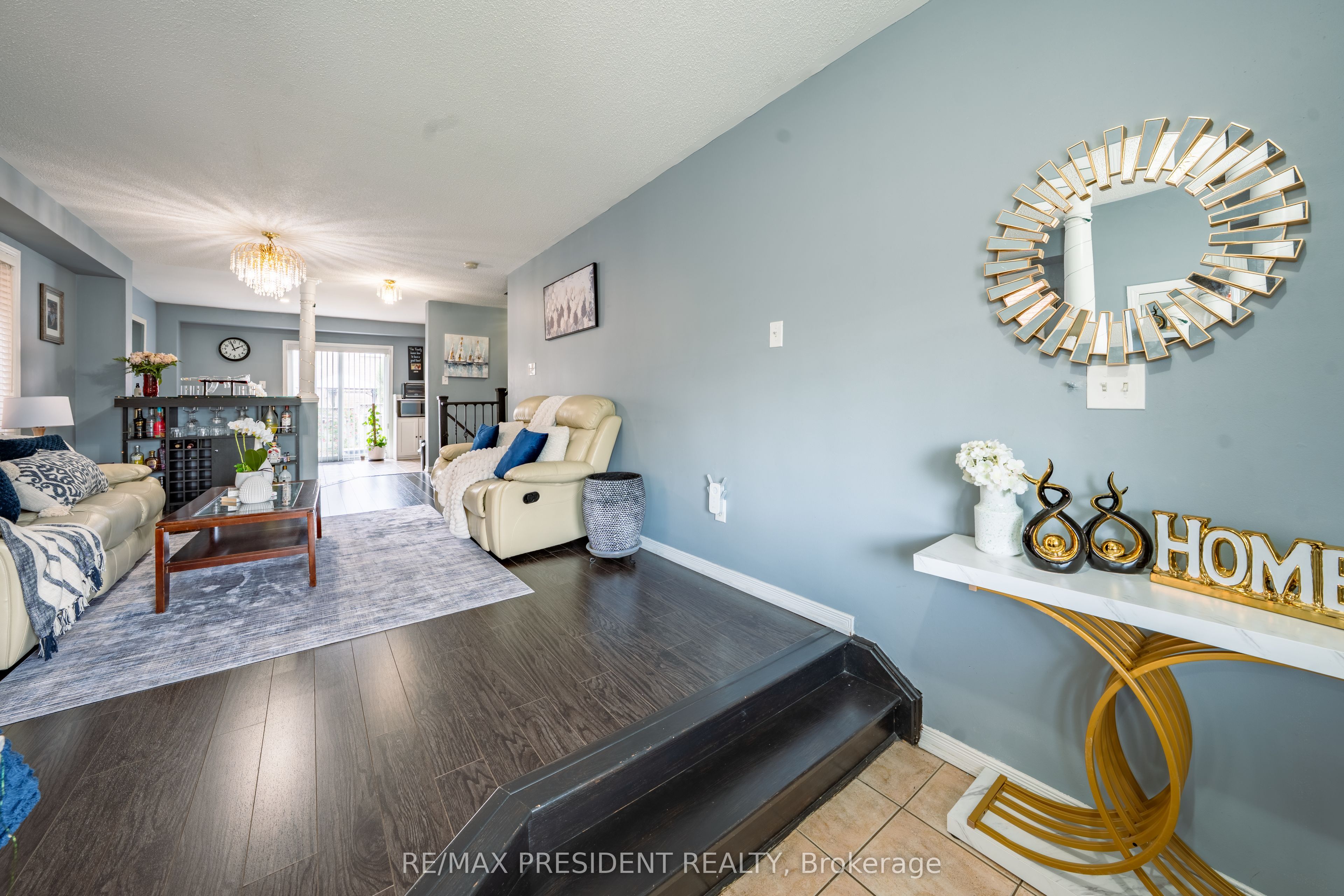 4 Redfinch Way, Brampton, ON L7A 2B3 photo 5
