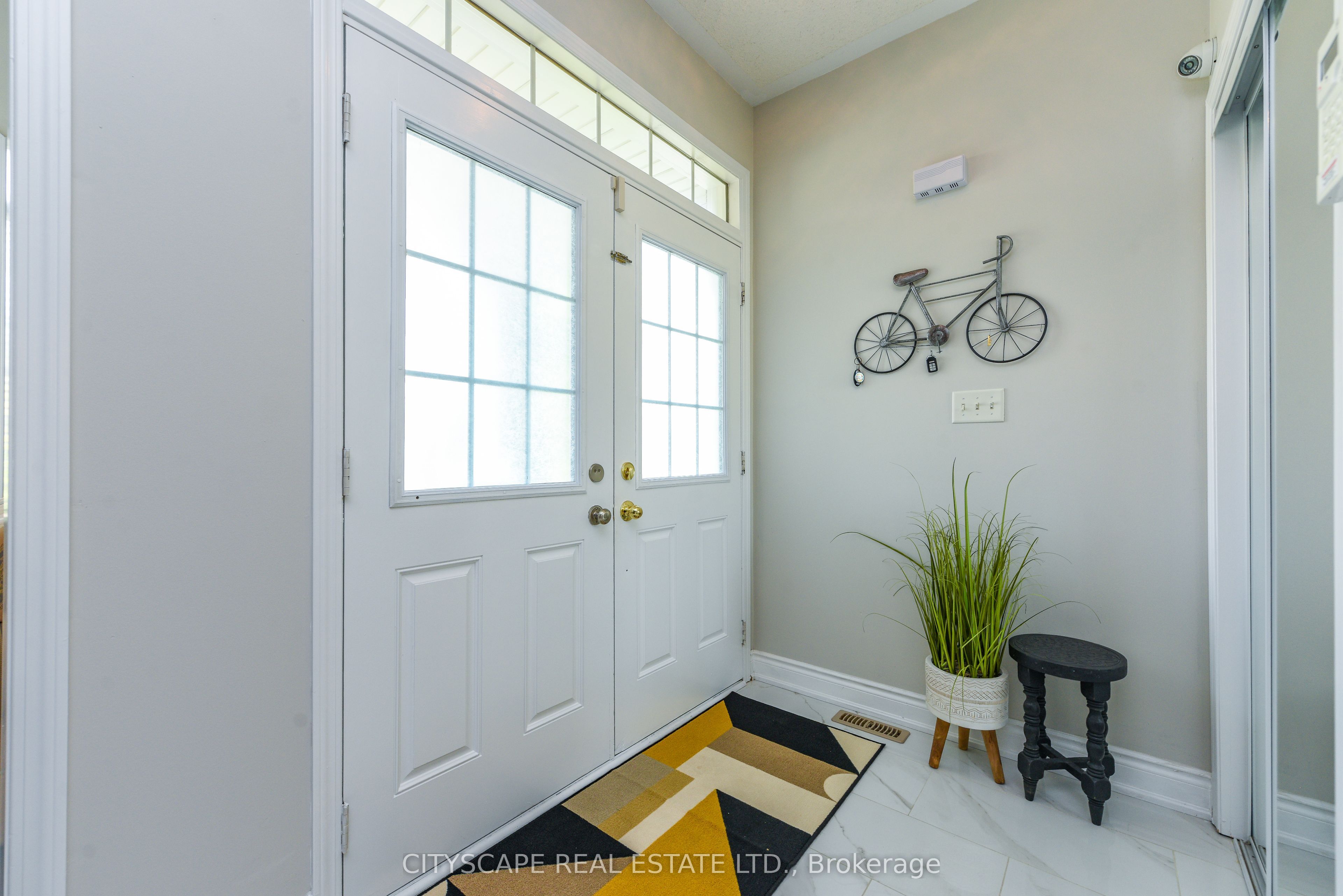 879 Bennett Boulevard, Milton, ON L9T 6X9 photo 4