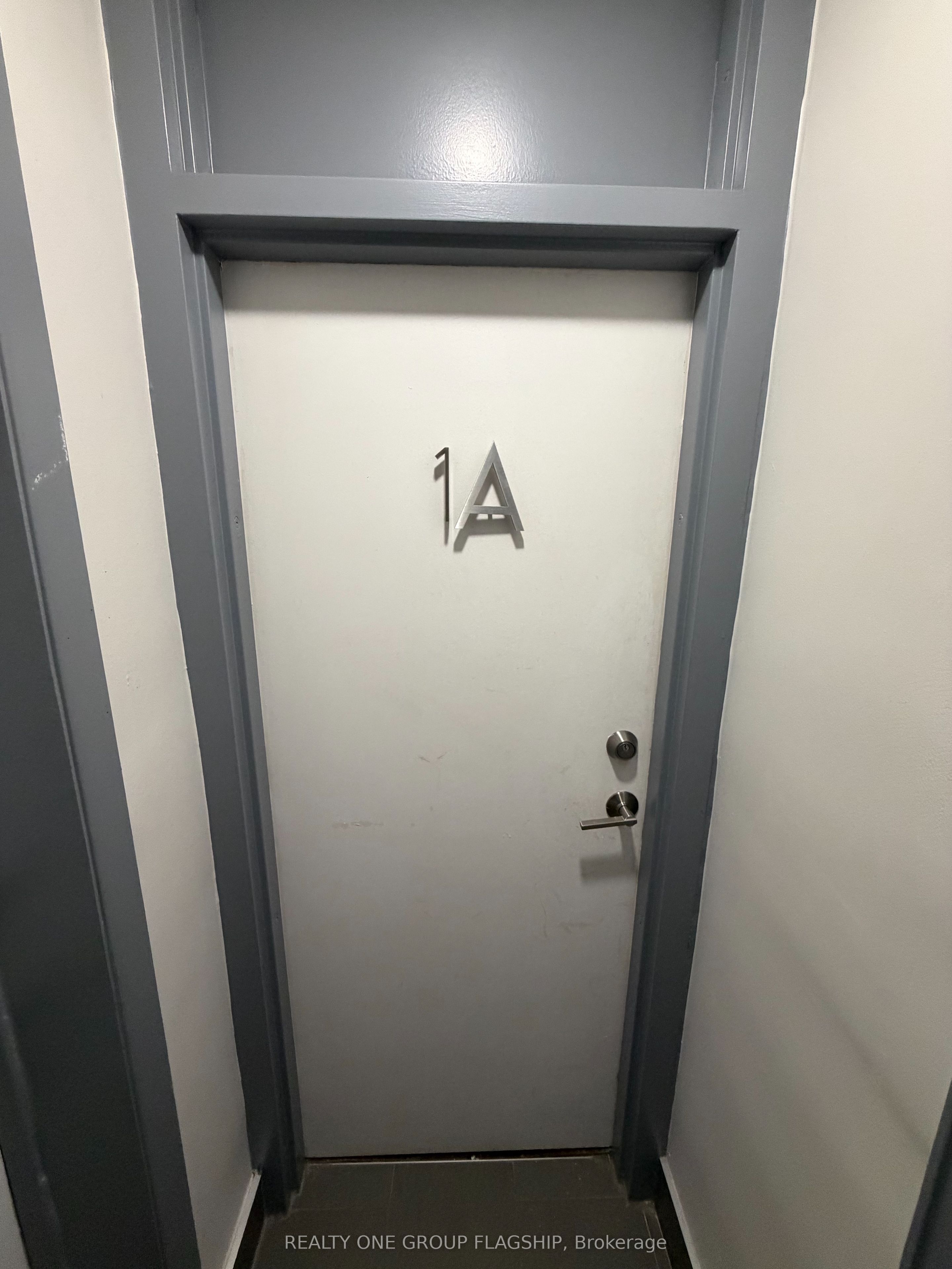 2302 Lake Shore Boulevard W 1A, Toronto, ON M8V 1B4 photo 4