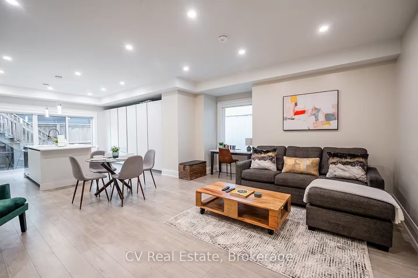 207 Perth Avenue 2, Toronto, ON M6P 3X7 photo 5