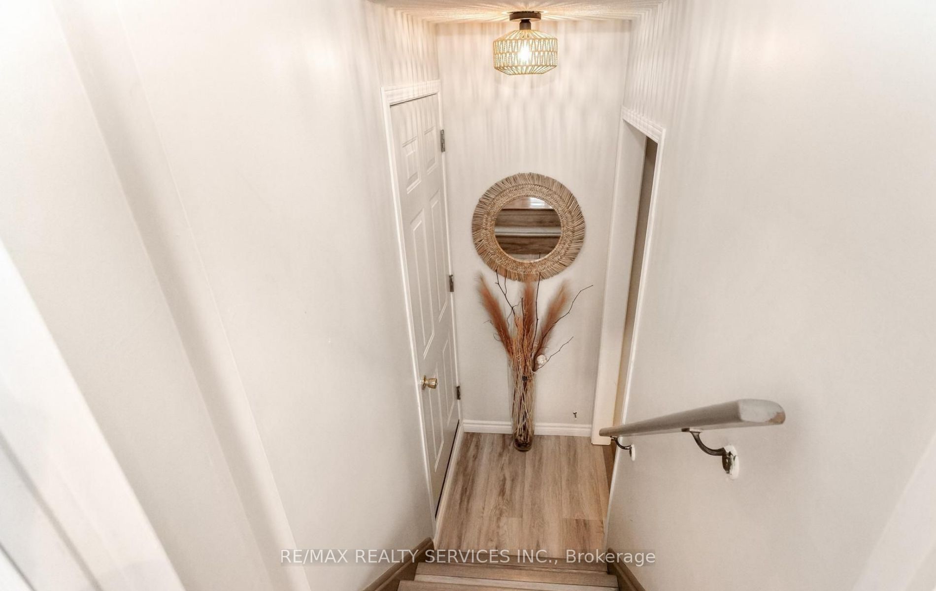 4161 Goldenrod Crescent (BSMT), Mississauga, ON L5V 3C1 photo 2