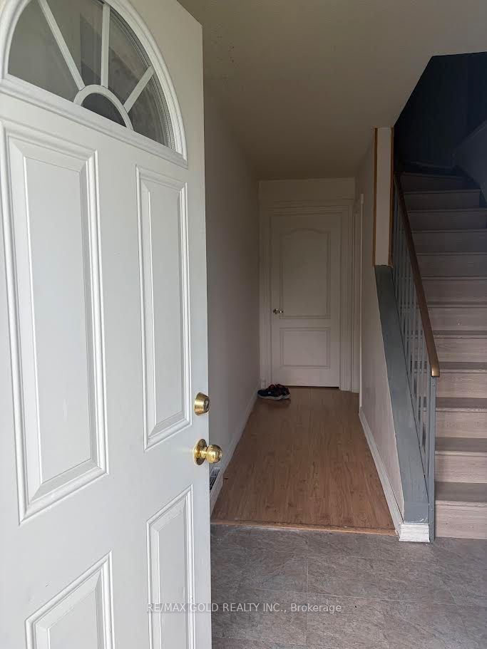9 Havenbrook Court, Brampton, ON L6S 2B4 photo 4