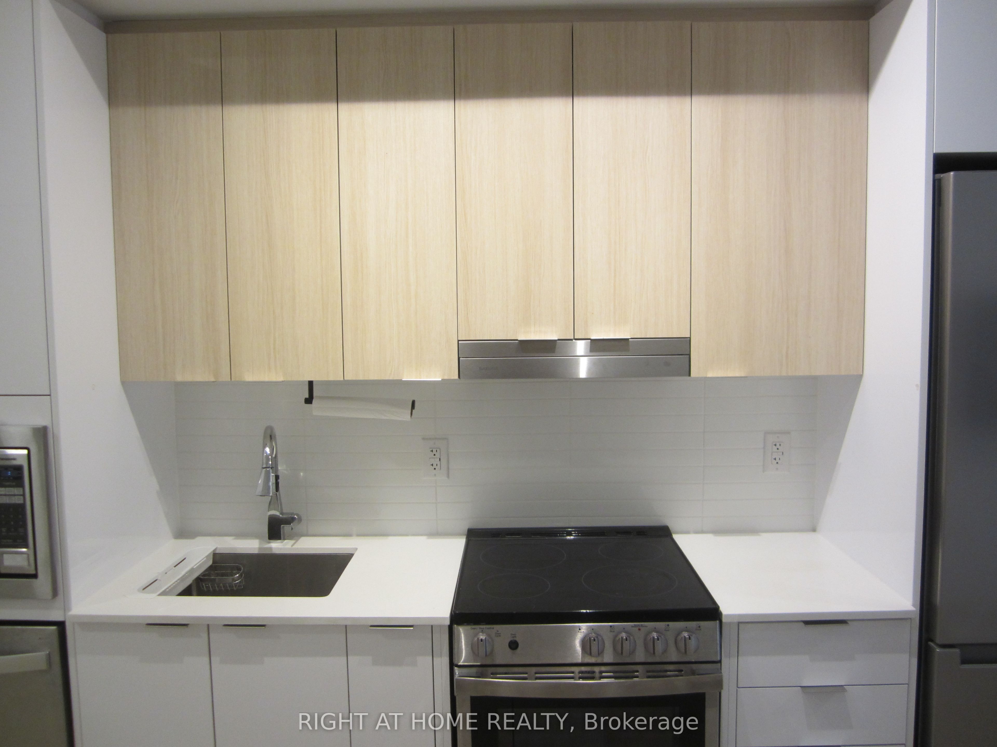 5105 Hurontario Street 618, Mississauga, ON L4Z 0C9 photo 5