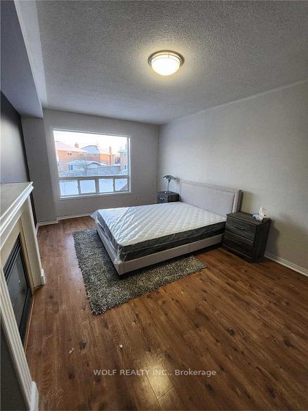 4743 Apple Blossom Circle, Mississauga, ON L5V 3C7 photo 5