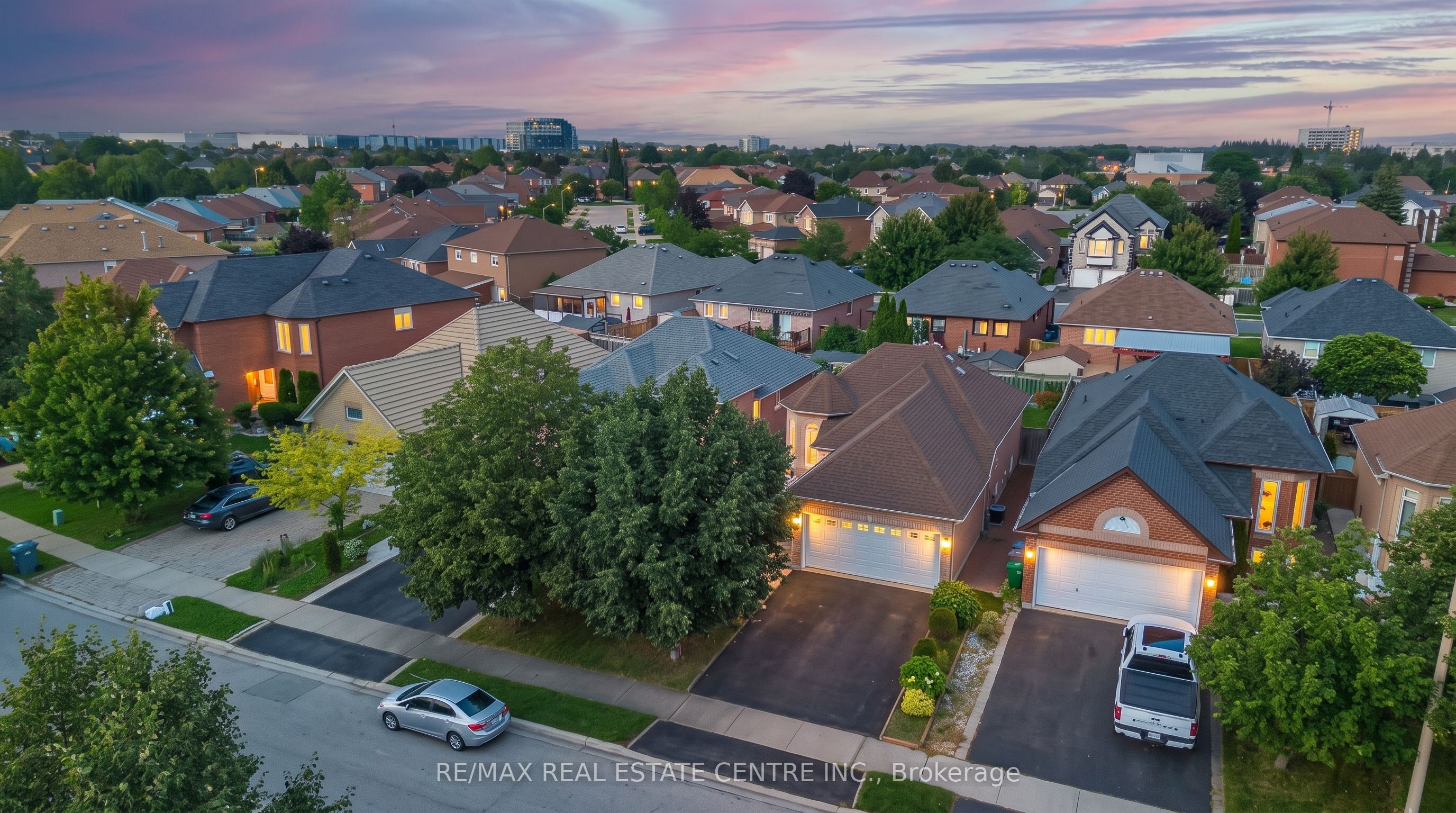 111 Springview Drive, Brampton, ON L6X 4K3 photo 2