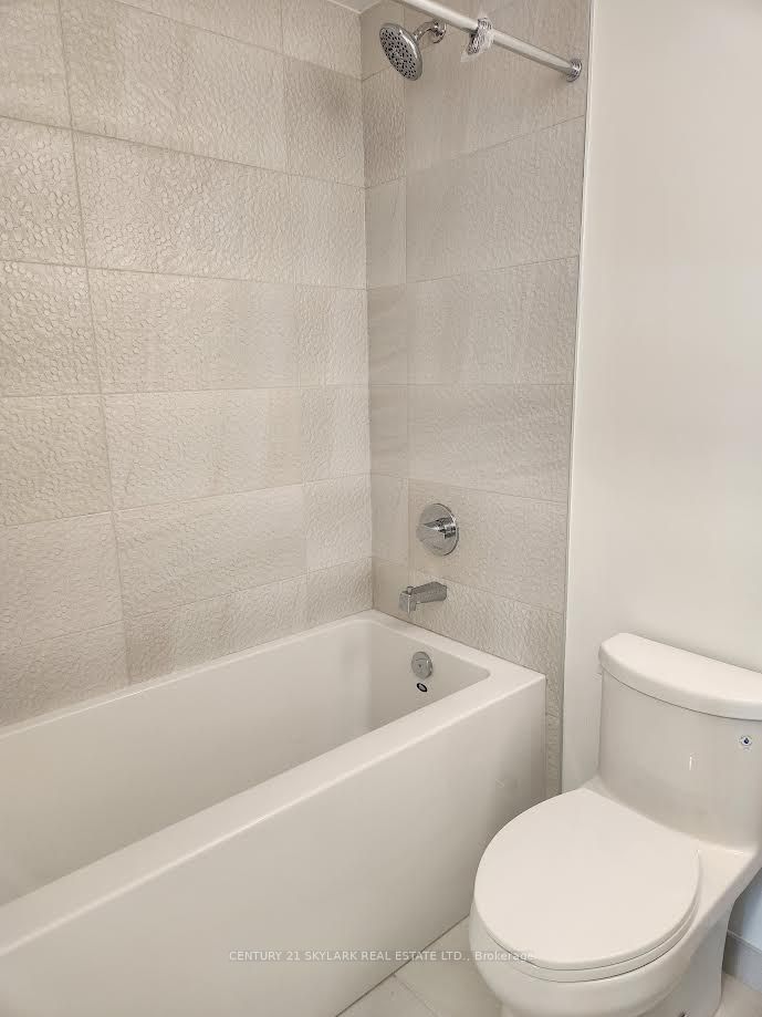 5105 Hurontario Street 1011, Mississauga, ON L4Z 0C9 photo 4