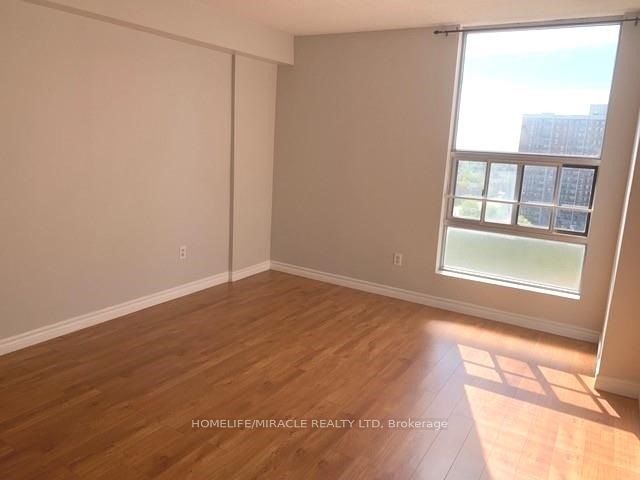 25 Kensington Road 1411, Brampton, ON L6T 3W8 photo 4