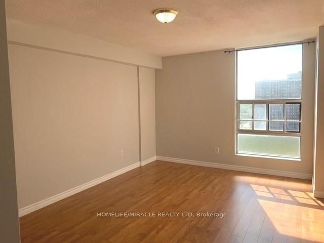 25 Kensington Road 1411, Brampton, ON L6T 3W8 photo 5
