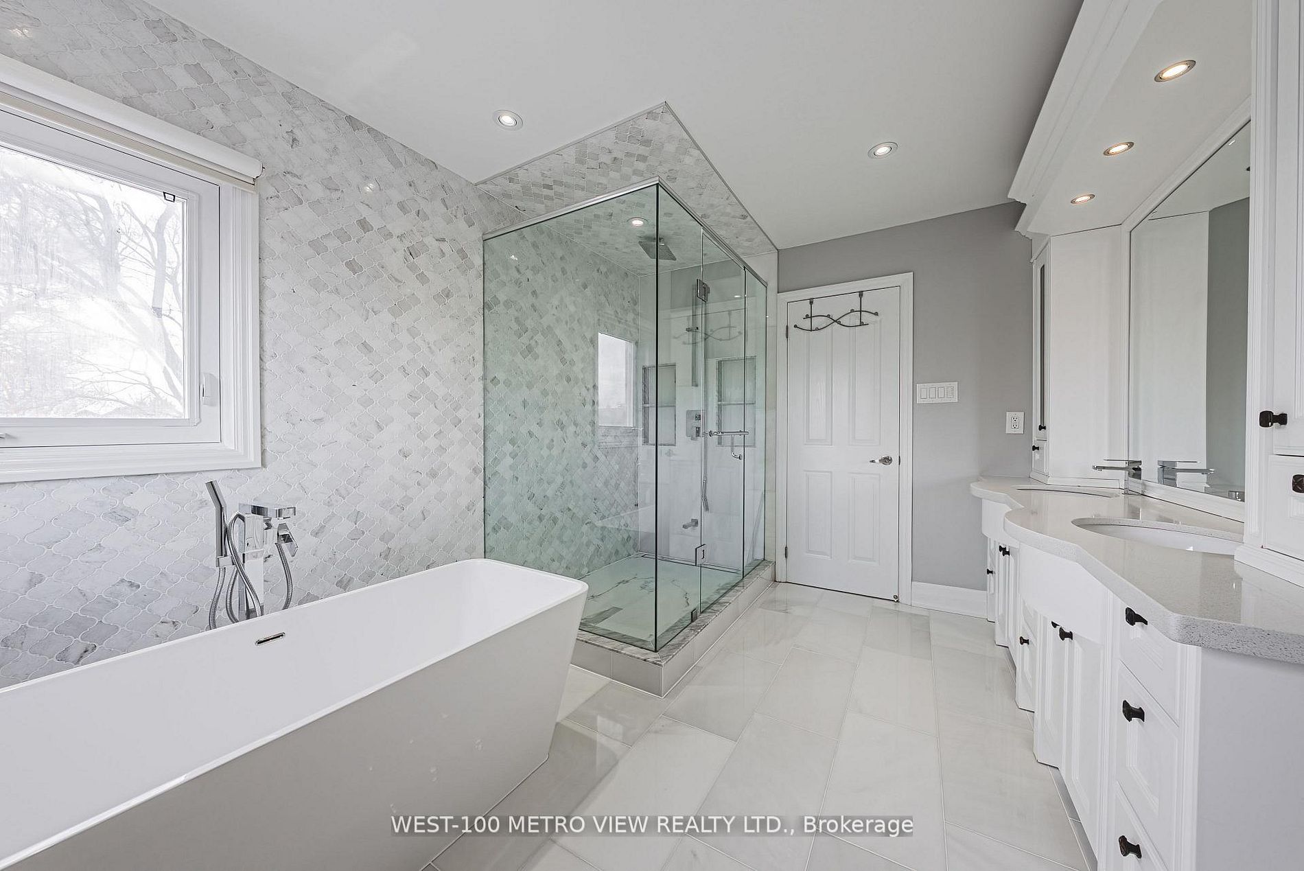 589 Glen Park Avenue, Toronto, ON M6B 2G4 photo 5
