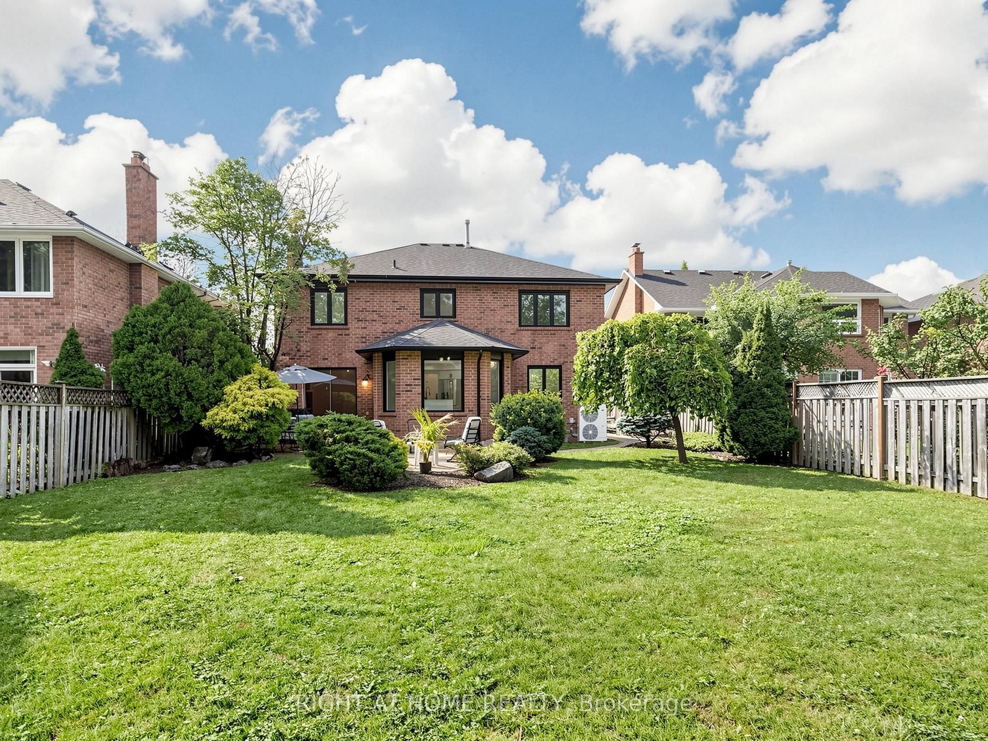 2920 Kingsway Drive, Oakville, ON L6J 6R2 photo 4