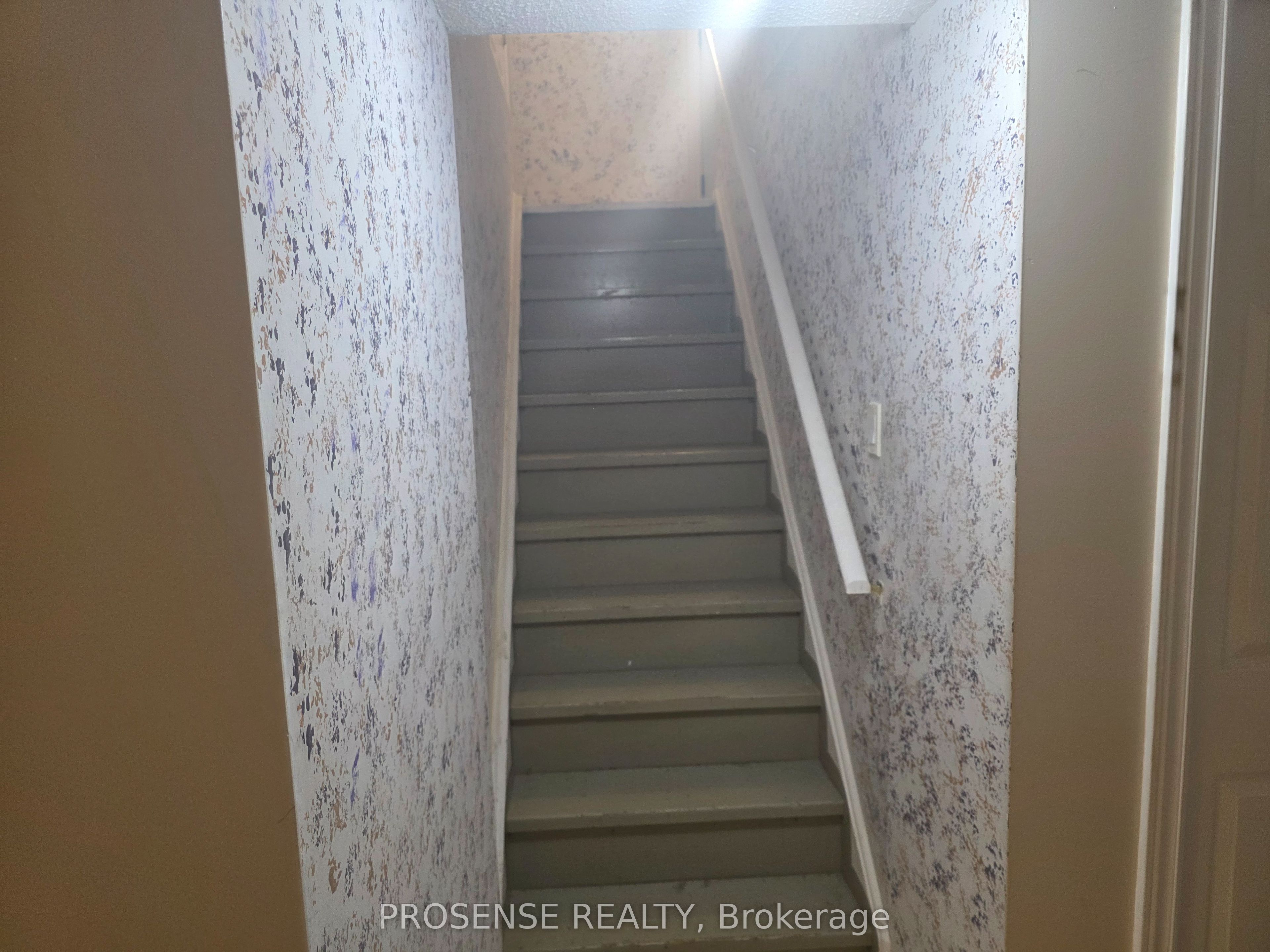 118 Rollingwood Bsmt Drive, Brampton, ON L6Y 5P9 photo 4