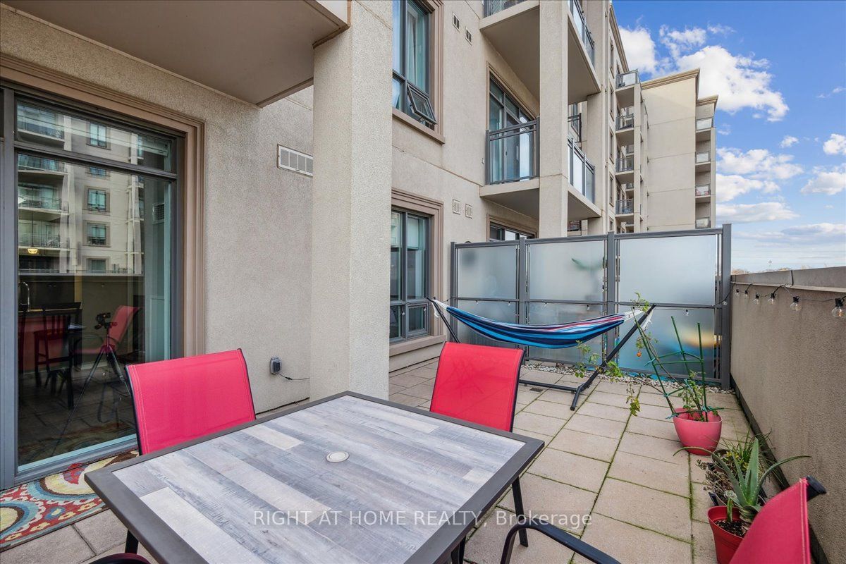 2490 Old Bronte Road 301, Oakville, ON L6M 0Y5 photo 5