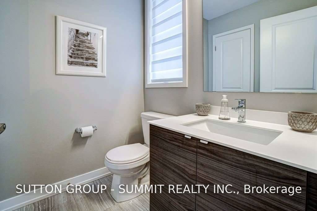 221 Wheat Boom Drive, Oakville, ON L6H 7C3 photo 3