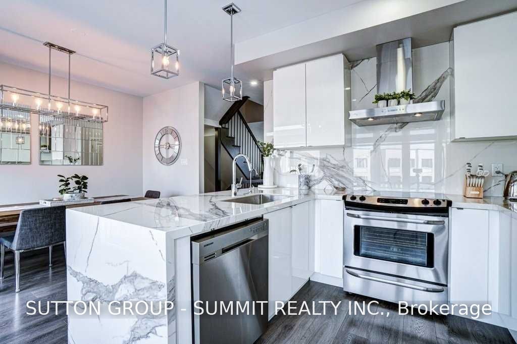 221 Wheat Boom Drive, Oakville, ON L6H 7C3 photo 4