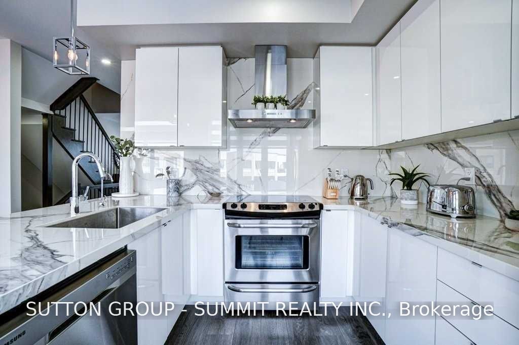 221 Wheat Boom Drive, Oakville, ON L6H 7C3 photo 5