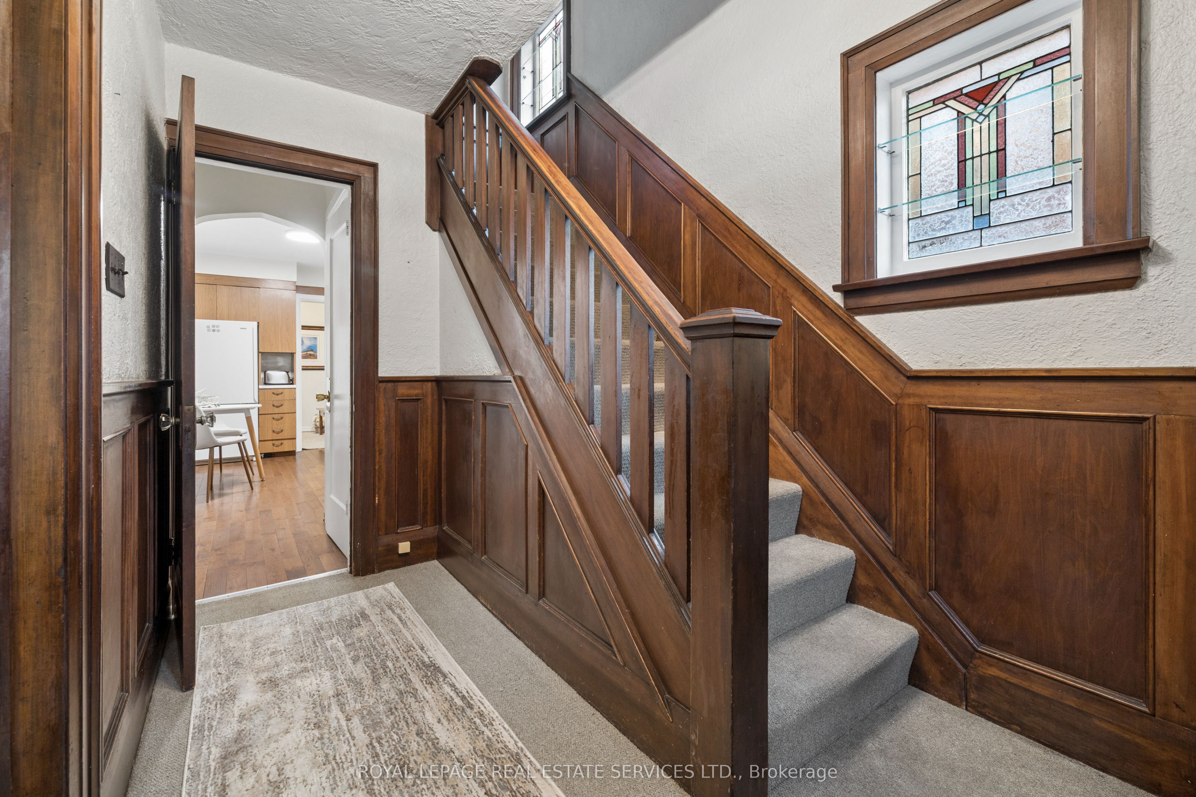 87 Riverview Gardens, Toronto, ON M6S 4E7 photo 3