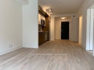 1575 Lakeshore Road W 253, Mississauga, ON L5J 1J4 photo 2
