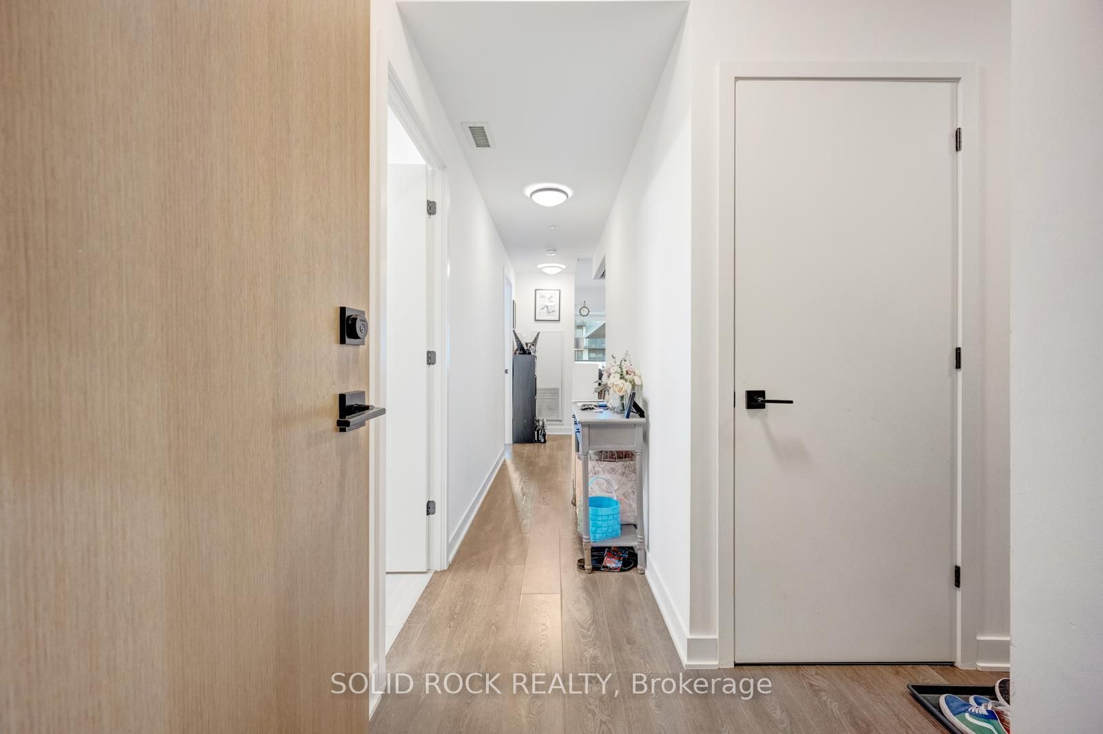36 Zorra Street 211, Toronto, ON M8Z 4Z7 photo 4