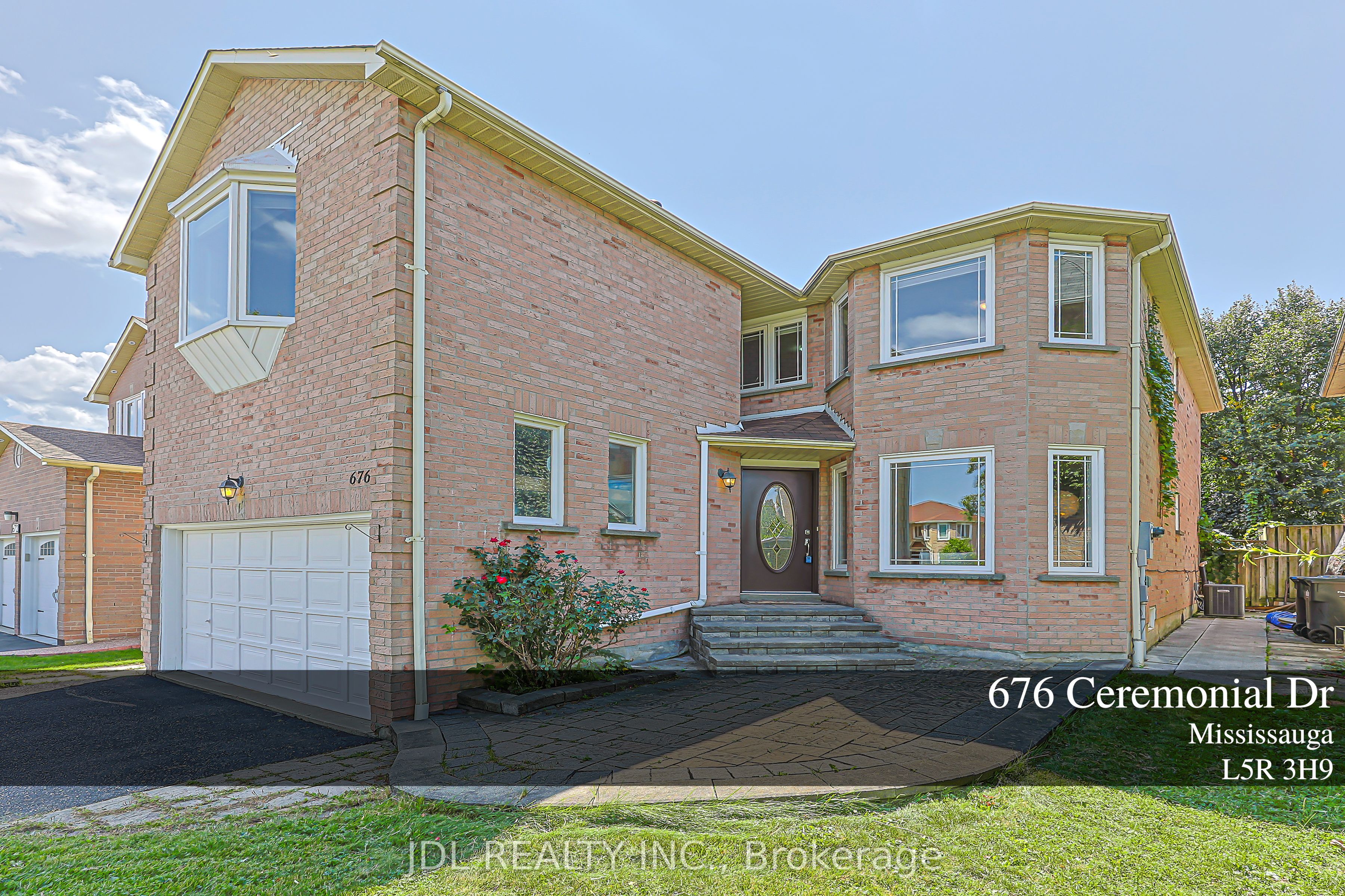 676 Ceremonial Drive, Mississauga, ON L5R 3H9