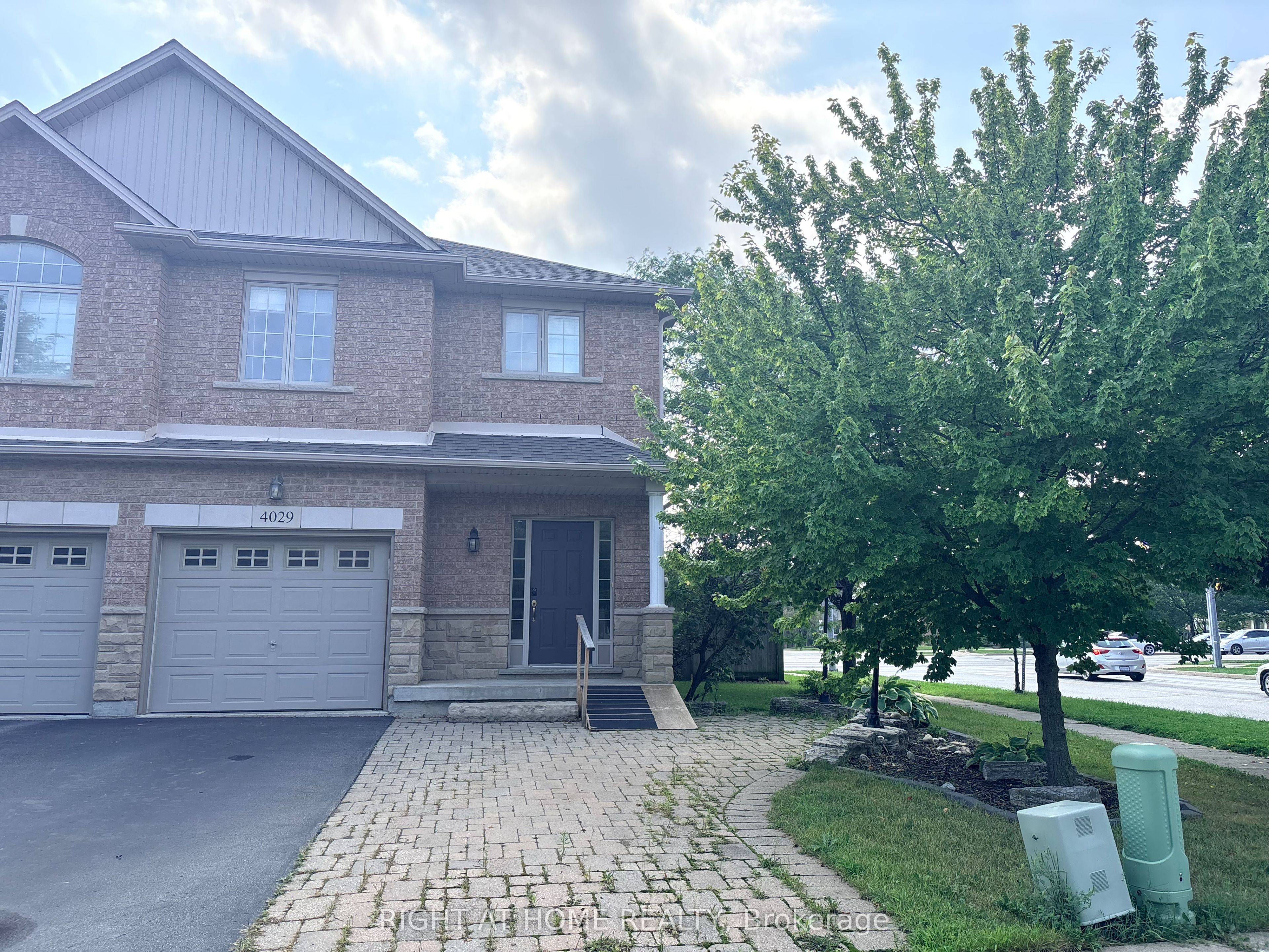 4029 ALEXAN Crescent, Burlington, ON L7M 5A8