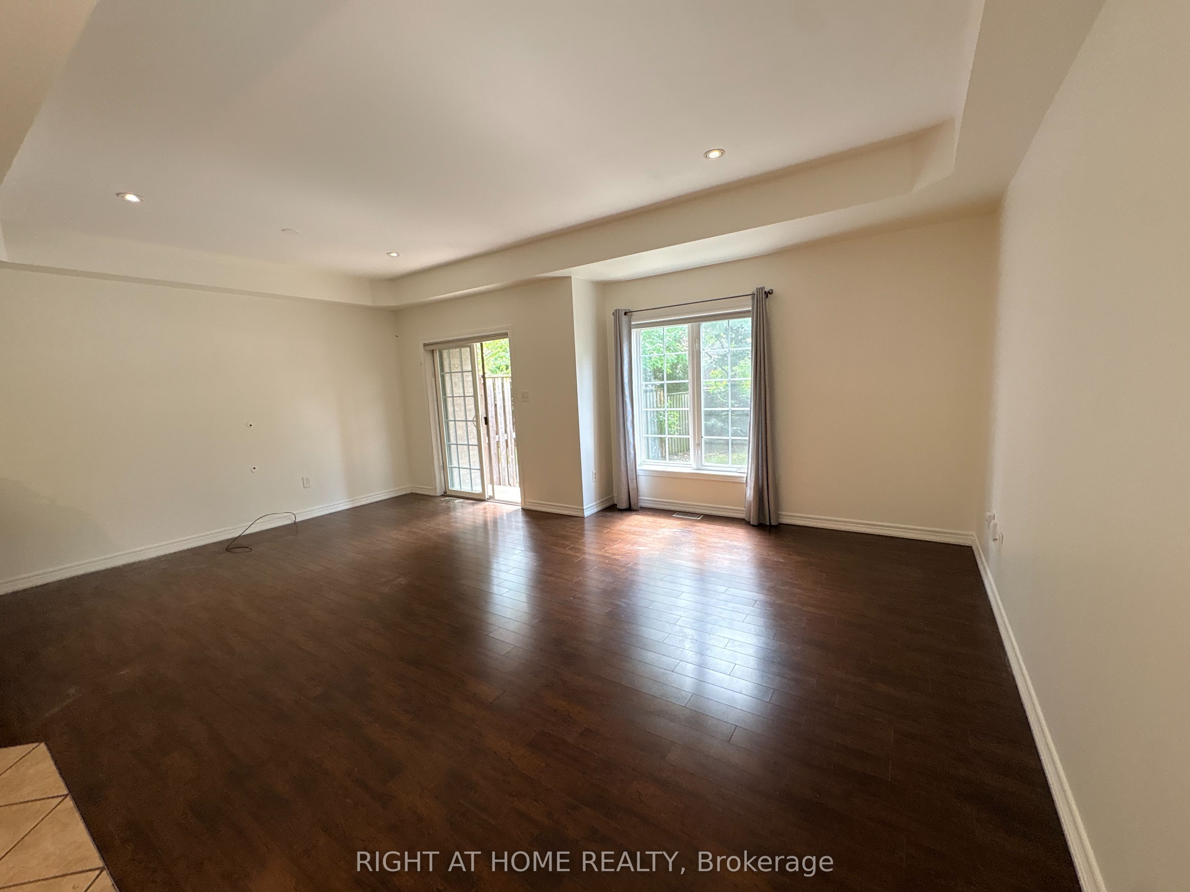 4029 ALEXAN Crescent, Burlington, ON L7M 5A8 photo 3