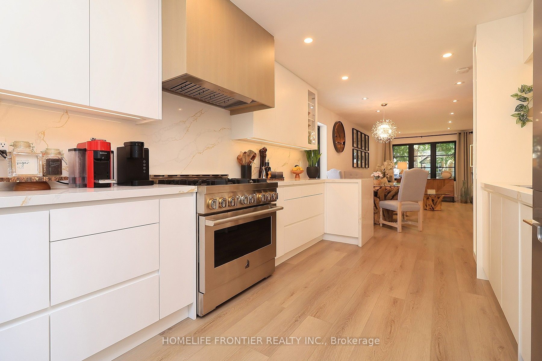 23 Whaley Drive, Toronto, ON M8W 2N2 photo 2