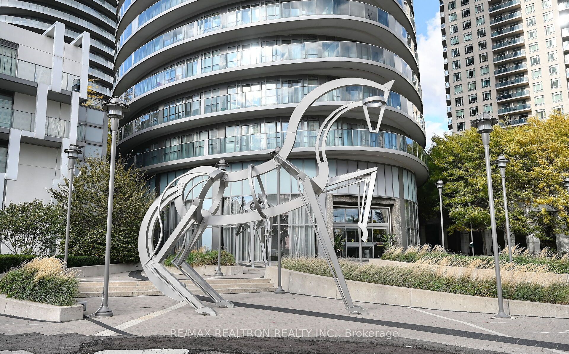 60 Absolute Avenue 1502, Mississauga, ON L4Z 0A9