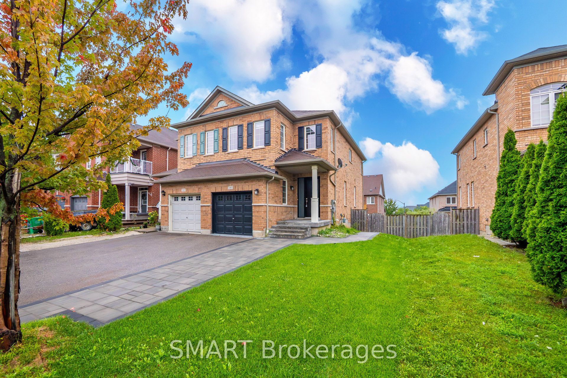 3367 Stoney Crescent, Mississauga, ON L5M 0N6 photo 3