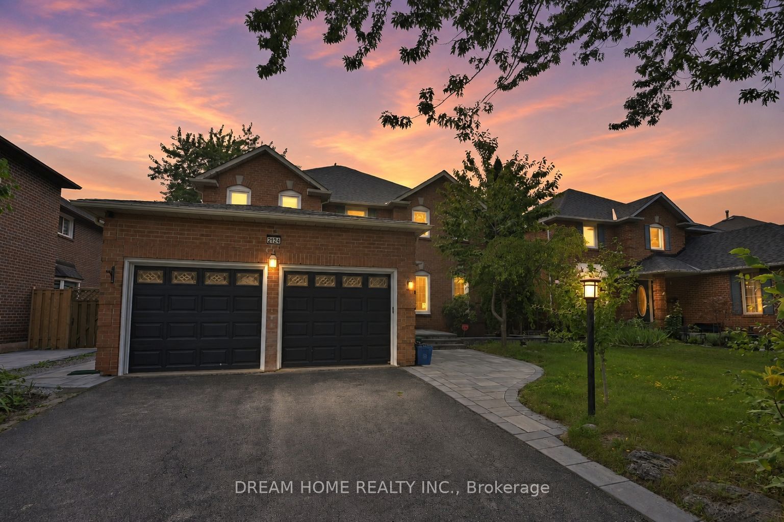 2124 Grosvenor Street, Oakville, ON L6H 5L2 photo 2