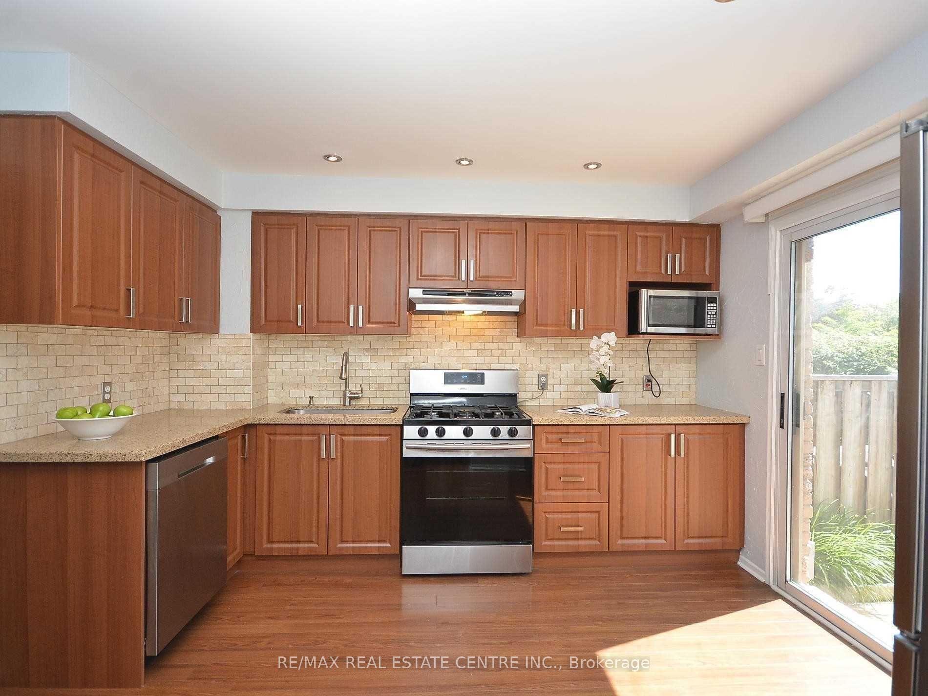 7080 Copenhagen (Upper) Road 31, Mississauga, ON L5N 2C9