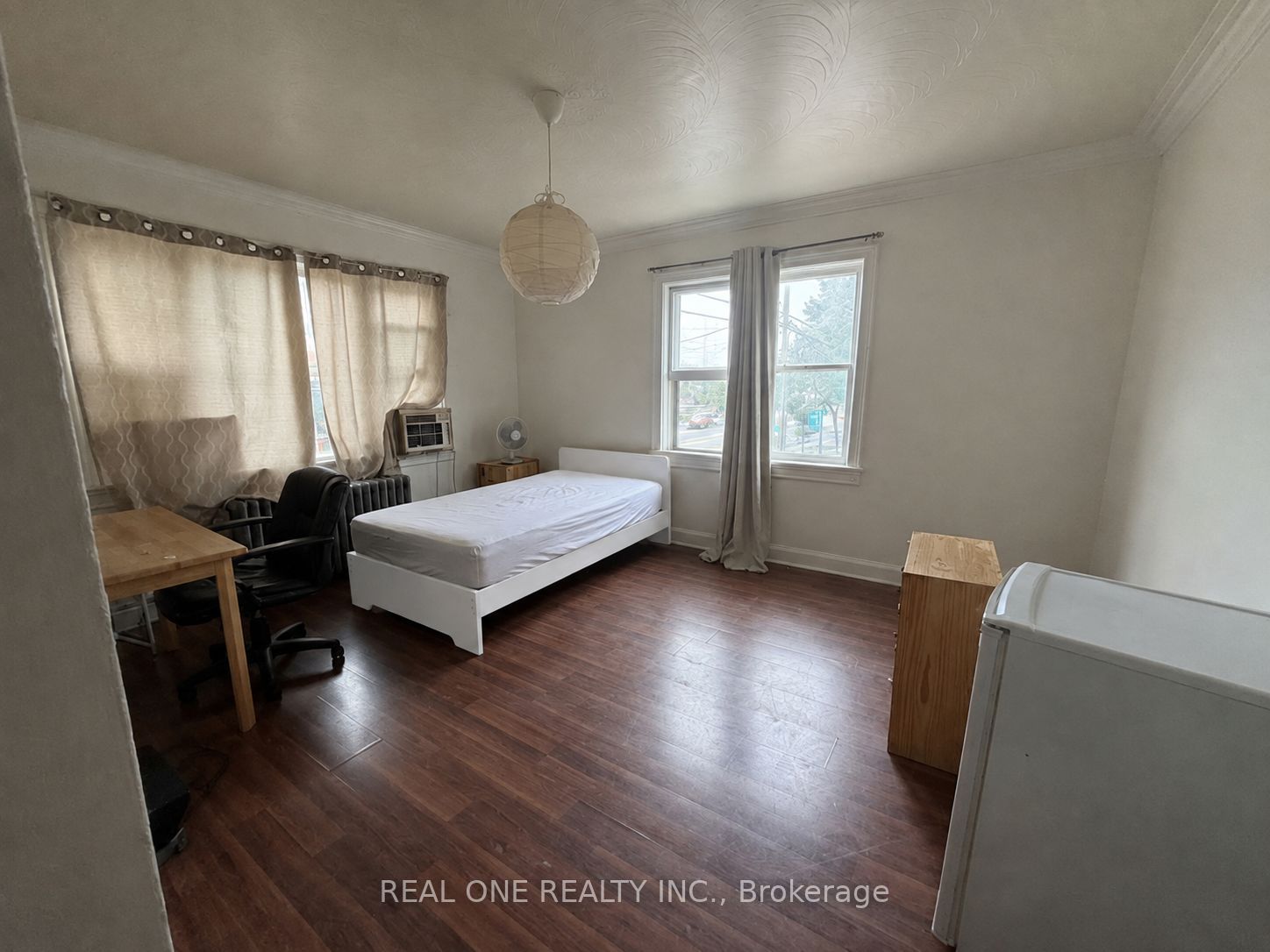 3287 Lake Shore Boulevard W Room2, Toronto, ON M8W 1M8
