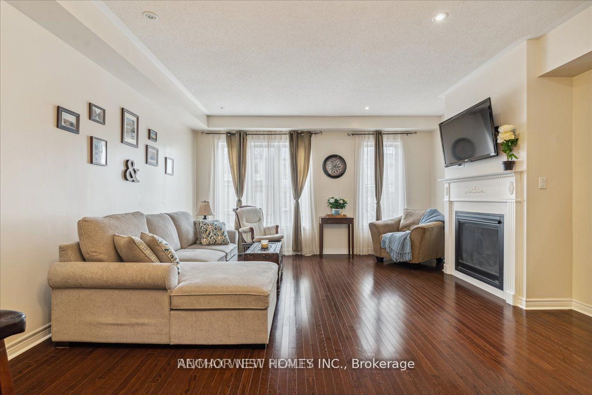 6 Cedar Lake Crescent 3, Brampton, ON L6Y 0P9 photo 2