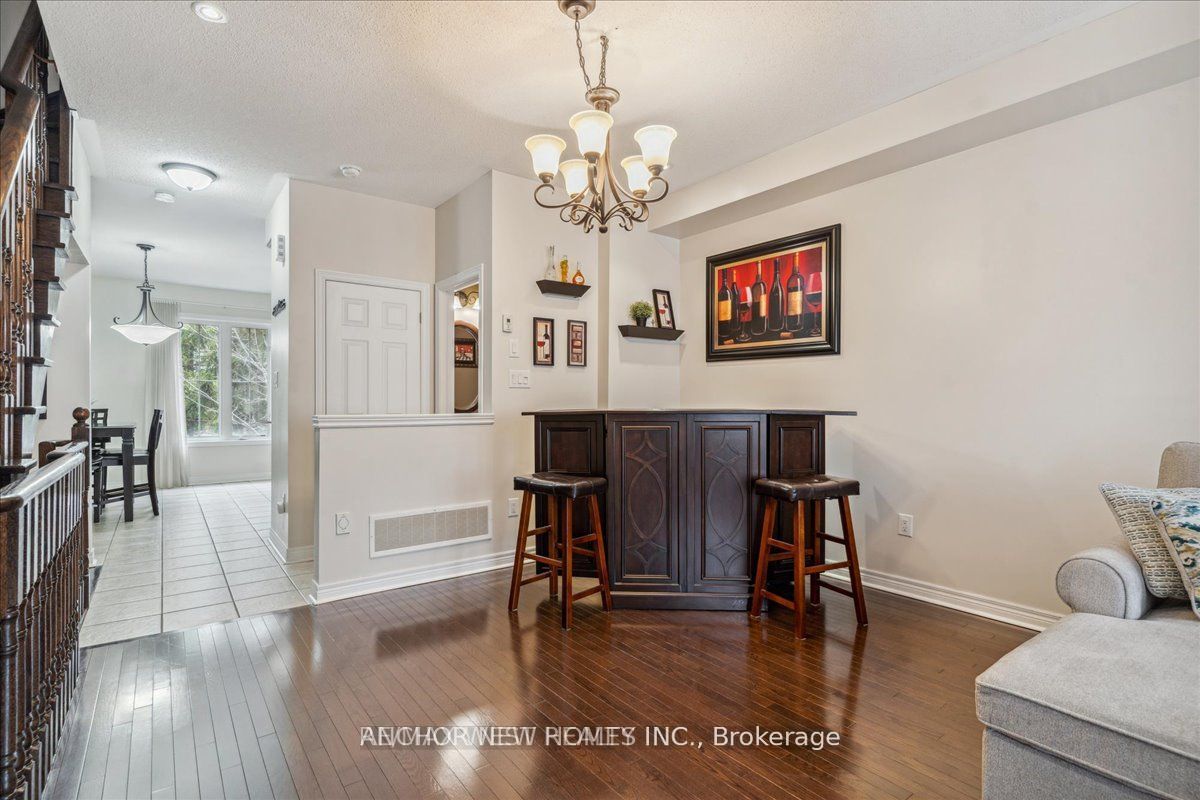 6 Cedar Lake Crescent 3, Brampton, ON L6Y 0P9 photo 3