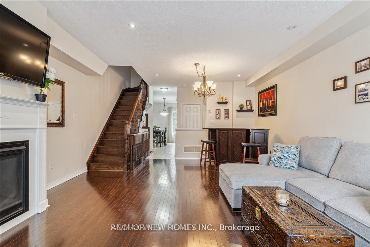 6 Cedar Lake Crescent 3, Brampton, ON L6Y 0P9 photo 4