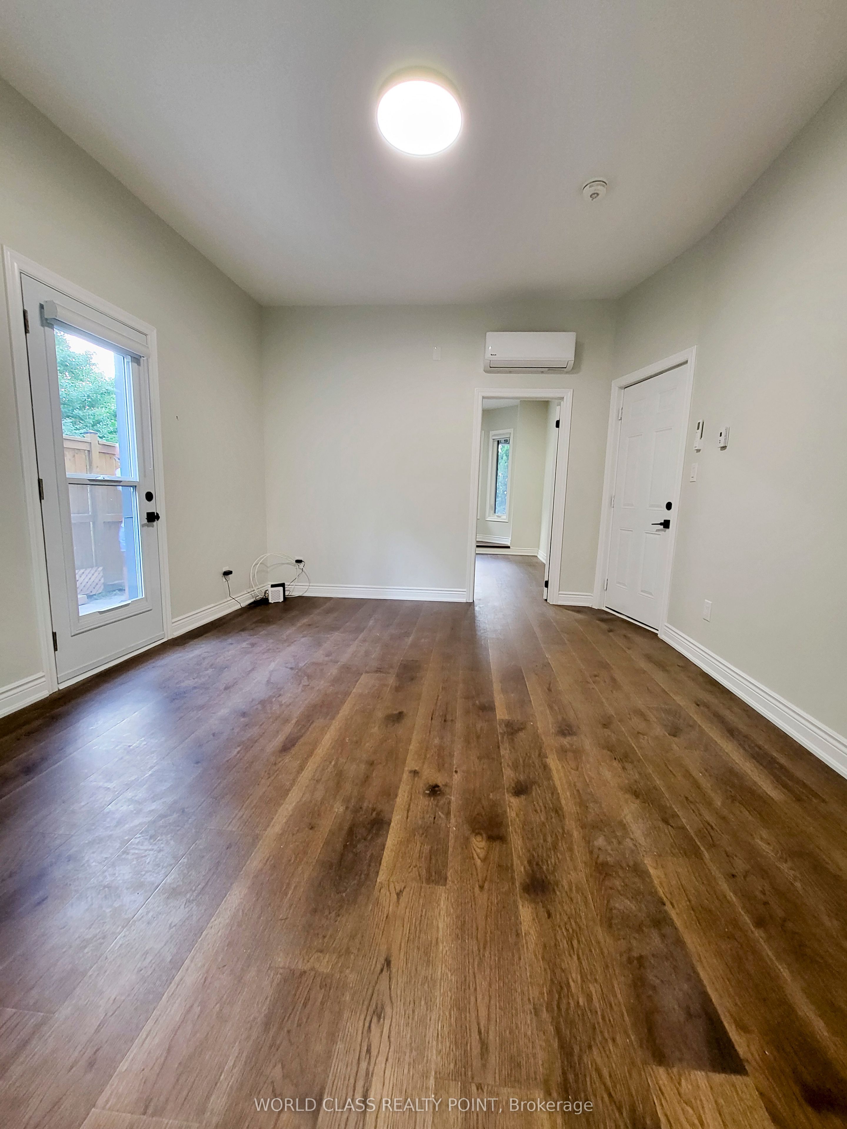 49 Vine Avenue, Toronto, ON M6P 1V6 photo 5