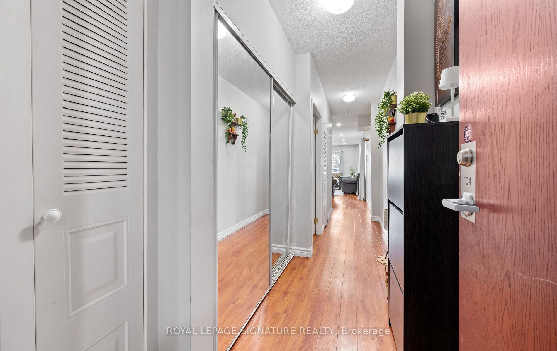 7405 Goreway Drive 104, Mississauga, ON L4T 0A3 photo 5