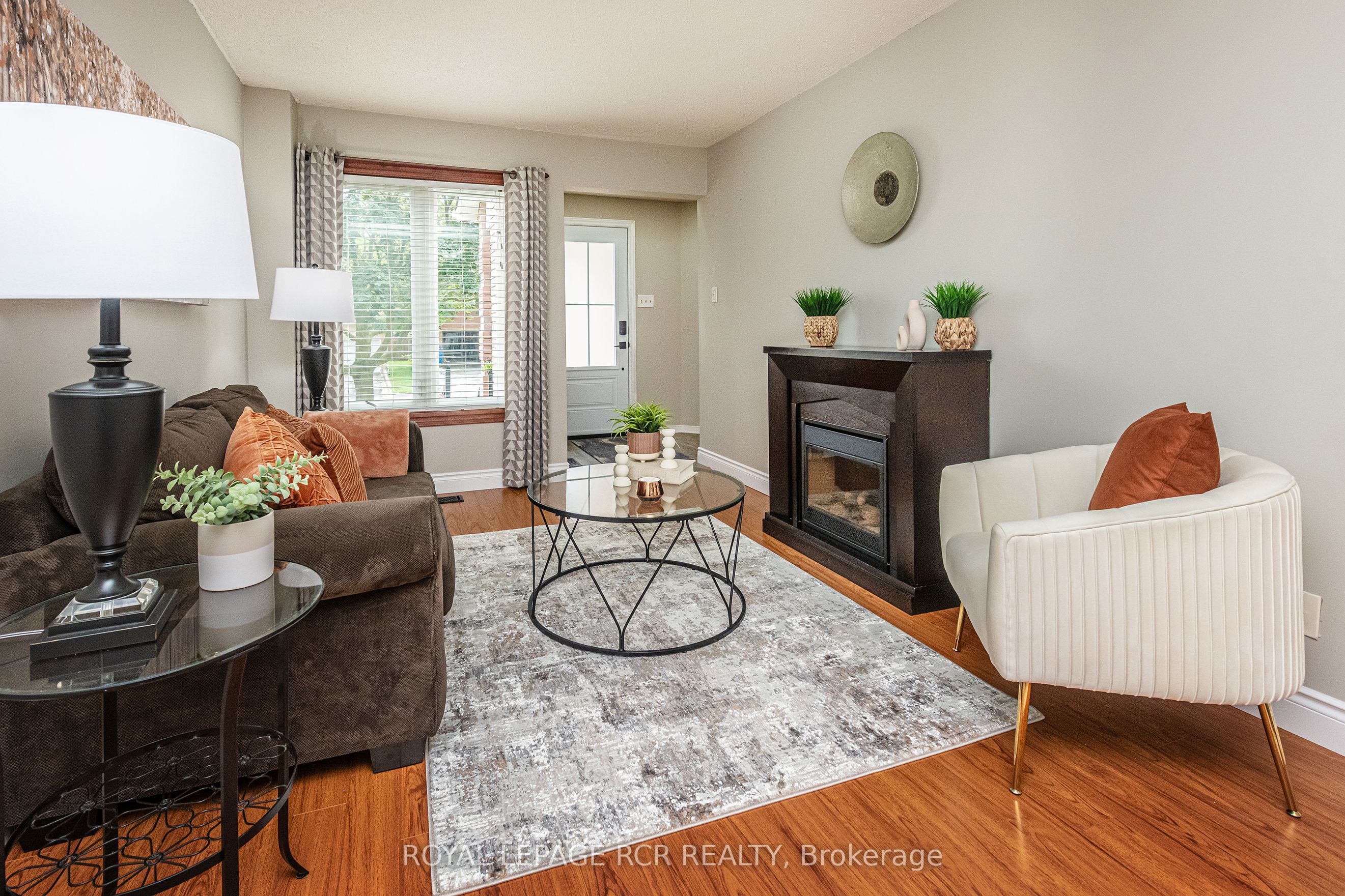 194 Lisa Marie Drive, Orangeville, ON L9W 4P7 photo 3