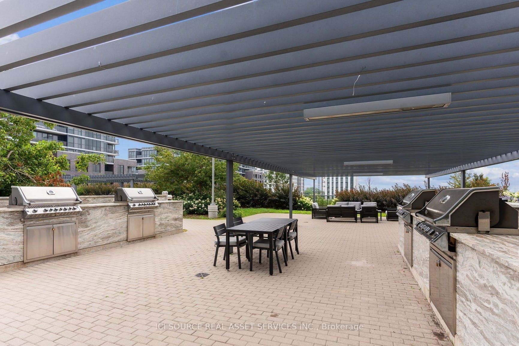 30 Gibbs Road 1009, Toronto, ON M9B 0E4 photo 2