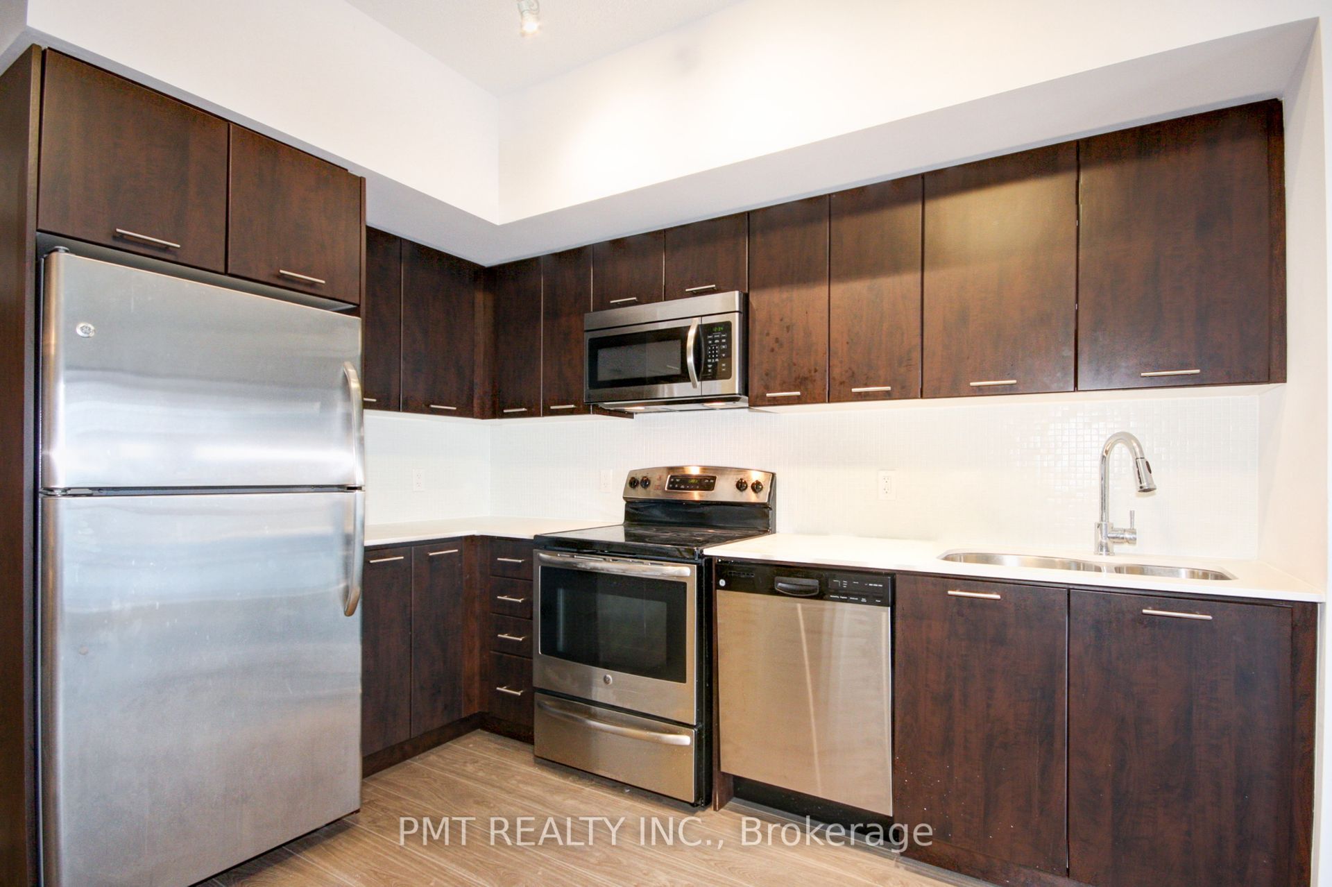 2220 Lake Shore Boulevard W 3508, Toronto, ON M8V 0C1 photo 5