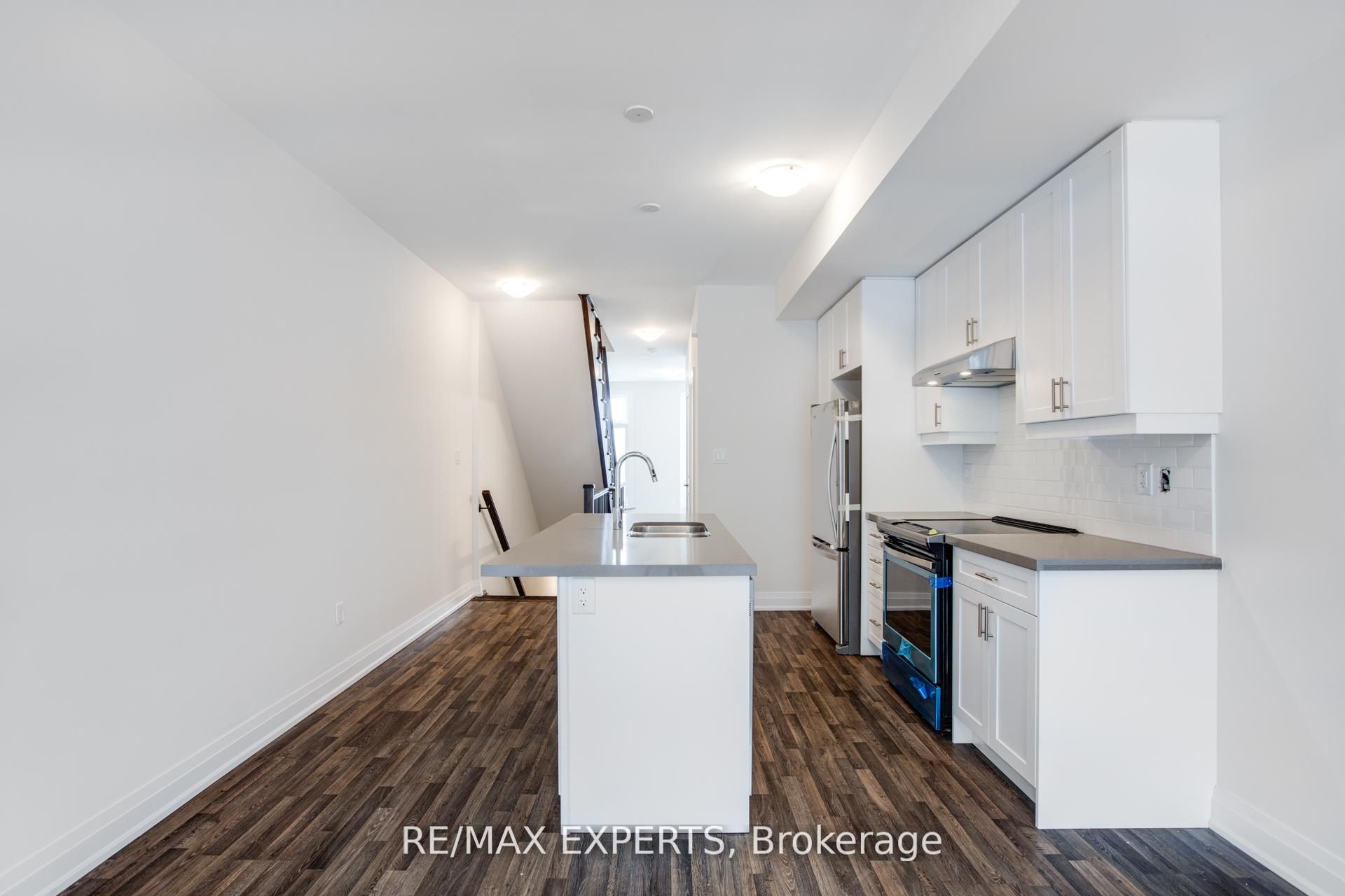 57 Creekbank Road, Toronto, ON M6L 0A3 photo 3