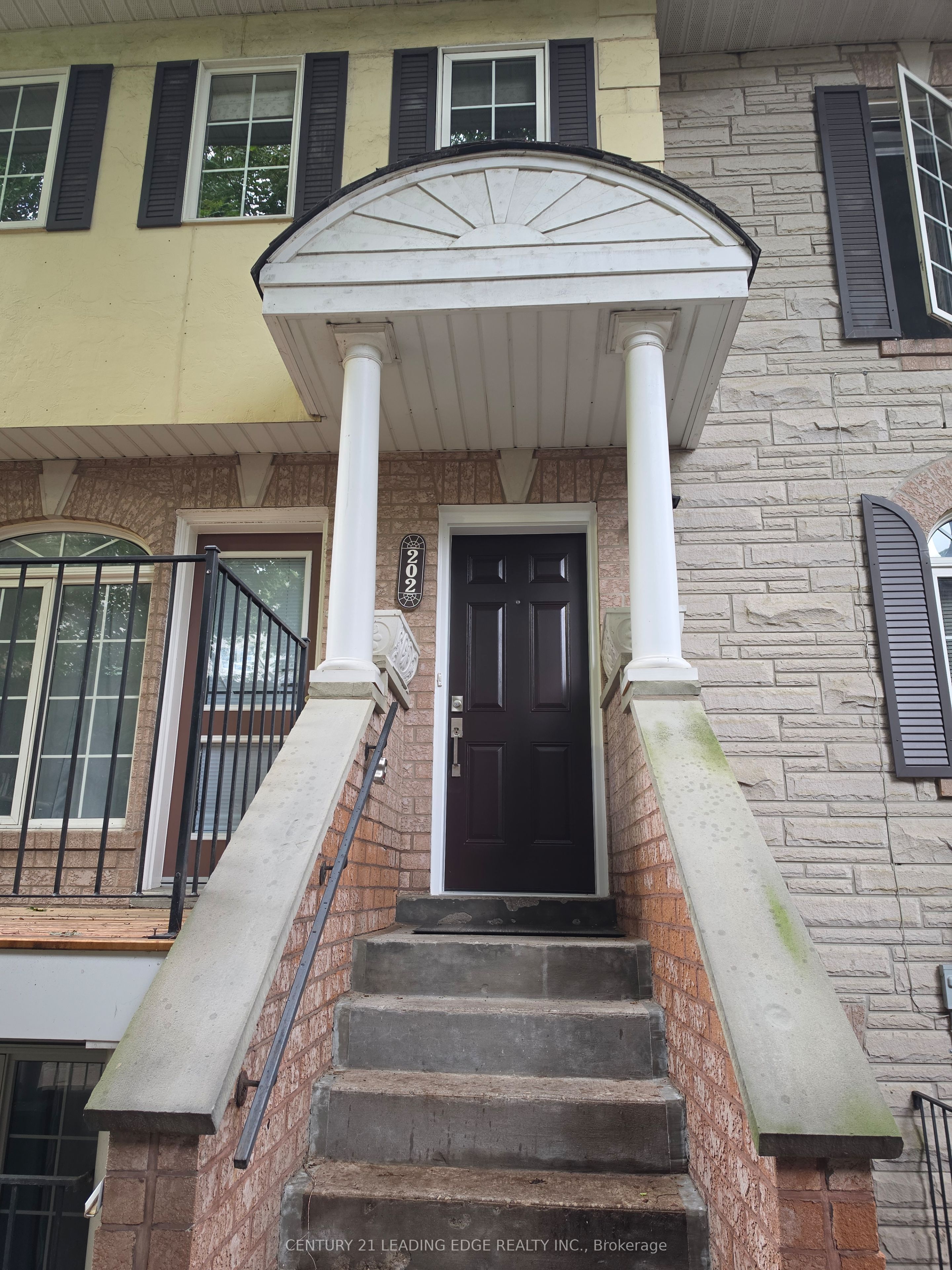 52 Sidney Belsey Crescent 202, Toronto, ON M6M 5J1 photo 5