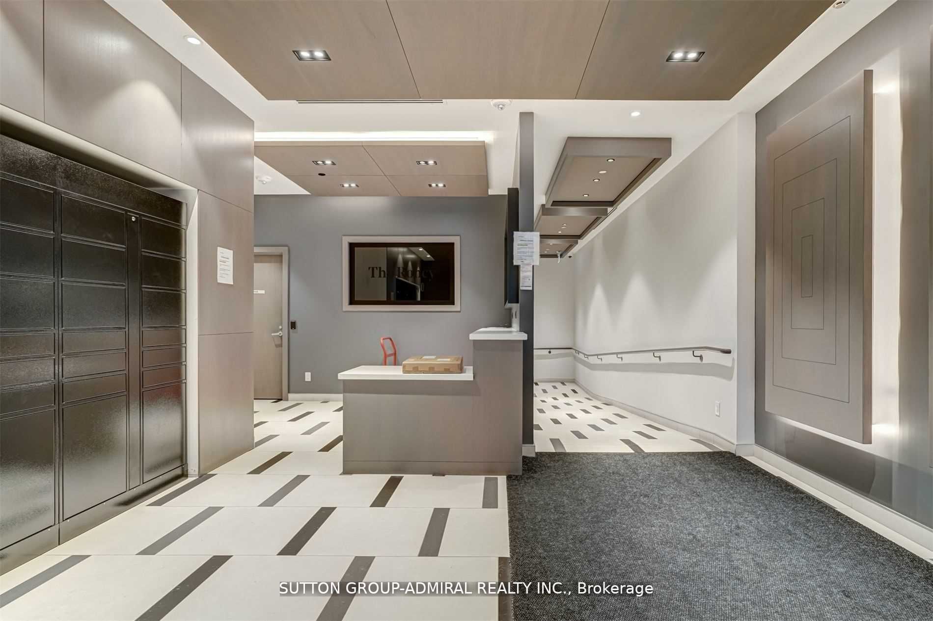 430 Roncesvalles Avenue 207, Toronto, ON M6R 0A6 photo 2