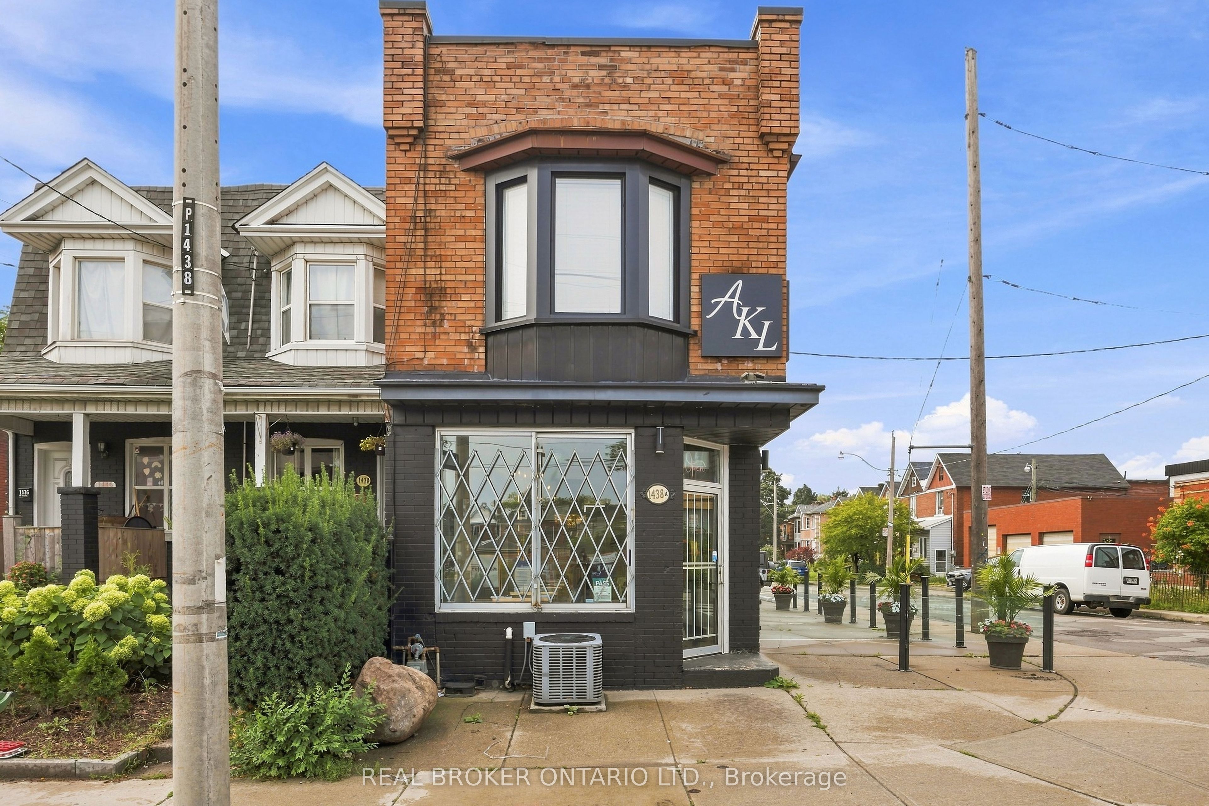 1438A Dufferin Street, Toronto, ON M6H 3L1 photo 4