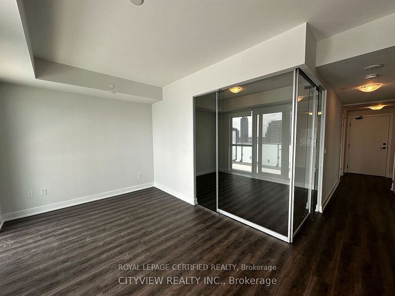 430 Square One Drive 1904, Mississauga, ON L5B 0L6 photo 5