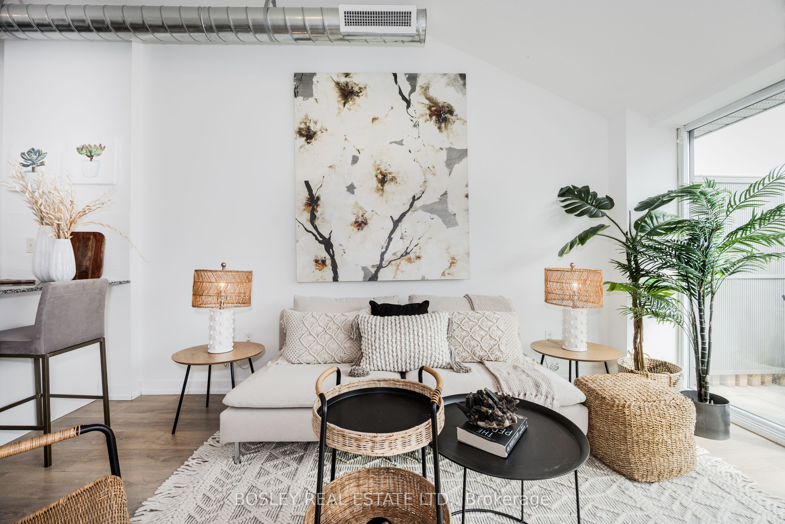 1410 Dupont Street 423, Toronto, ON M6H 2B1 photo 4