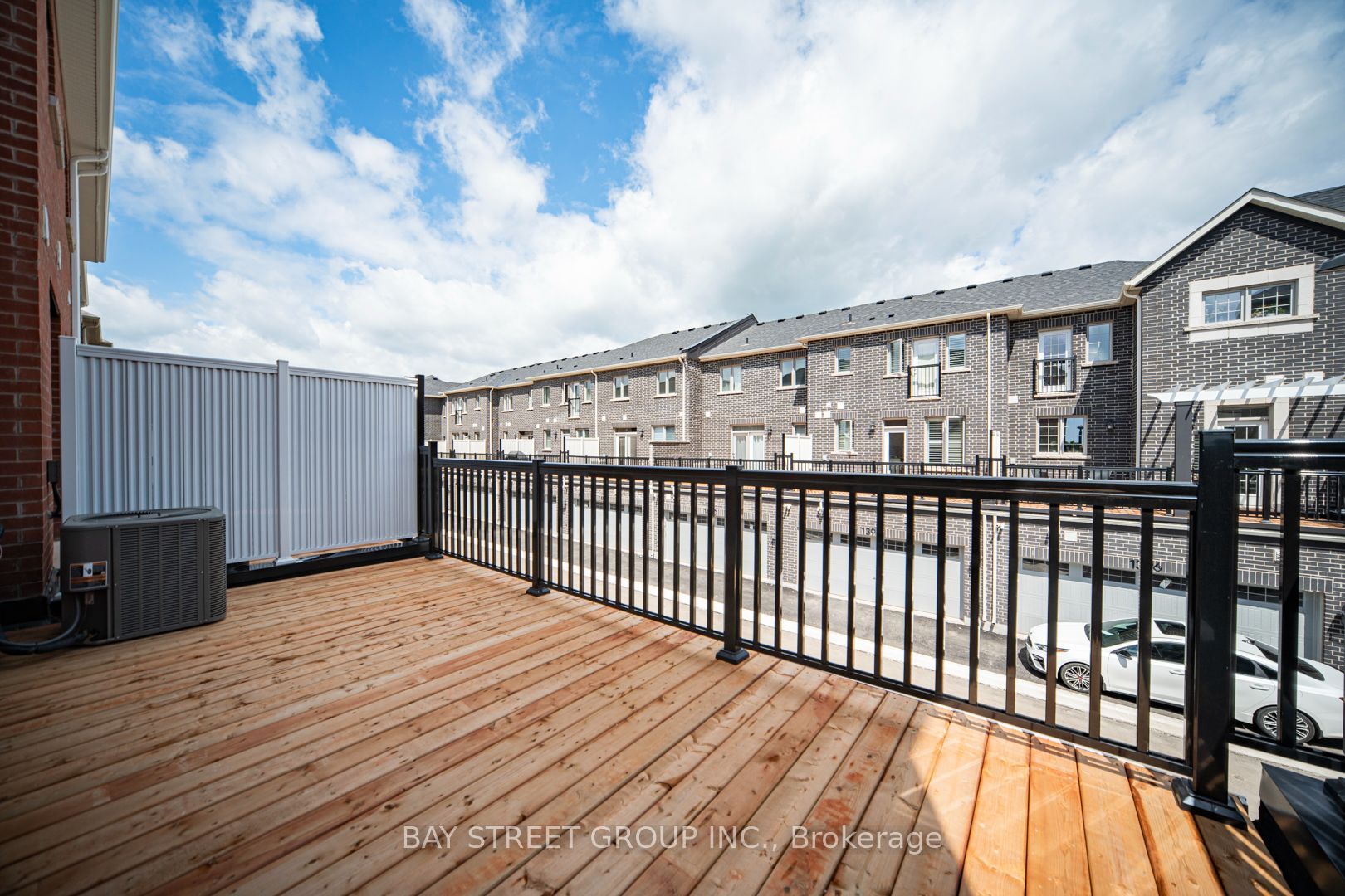1403 William Halton Parkway, Oakville, ON L6M 5N8 photo 3